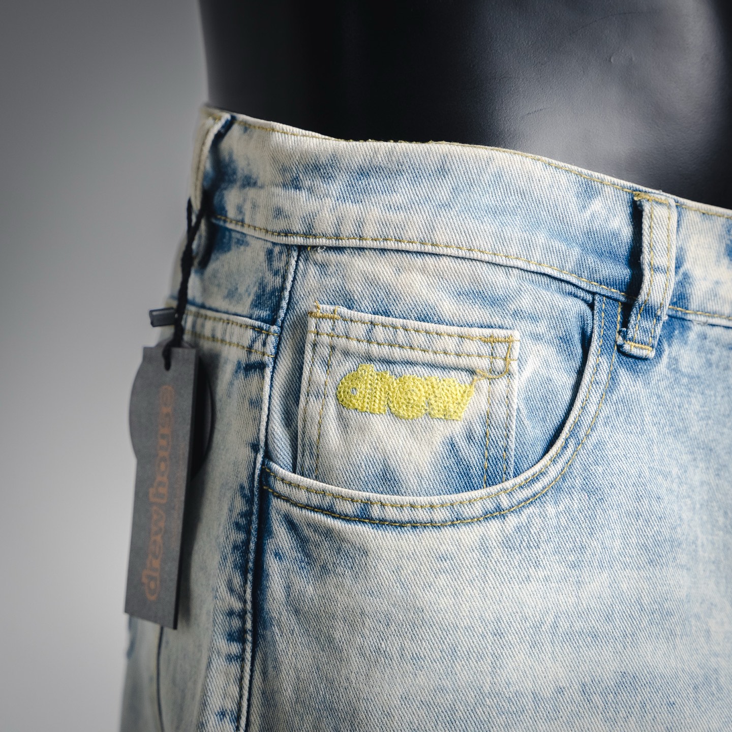 Drew house比伯同款笑脸数码图片贴布拼接牛仔裤比伯同款 蓝-Chinese UA Cheap High Quatity Brand Clothes Bags handbags Sneakers wholesale wholesaler seller from China Factory suppliers Fashion Clothing Shoes best Quality Beautiful Price Drew house比伯同款笑脸数码图片贴布拼接牛仔裤比伯同款 蓝