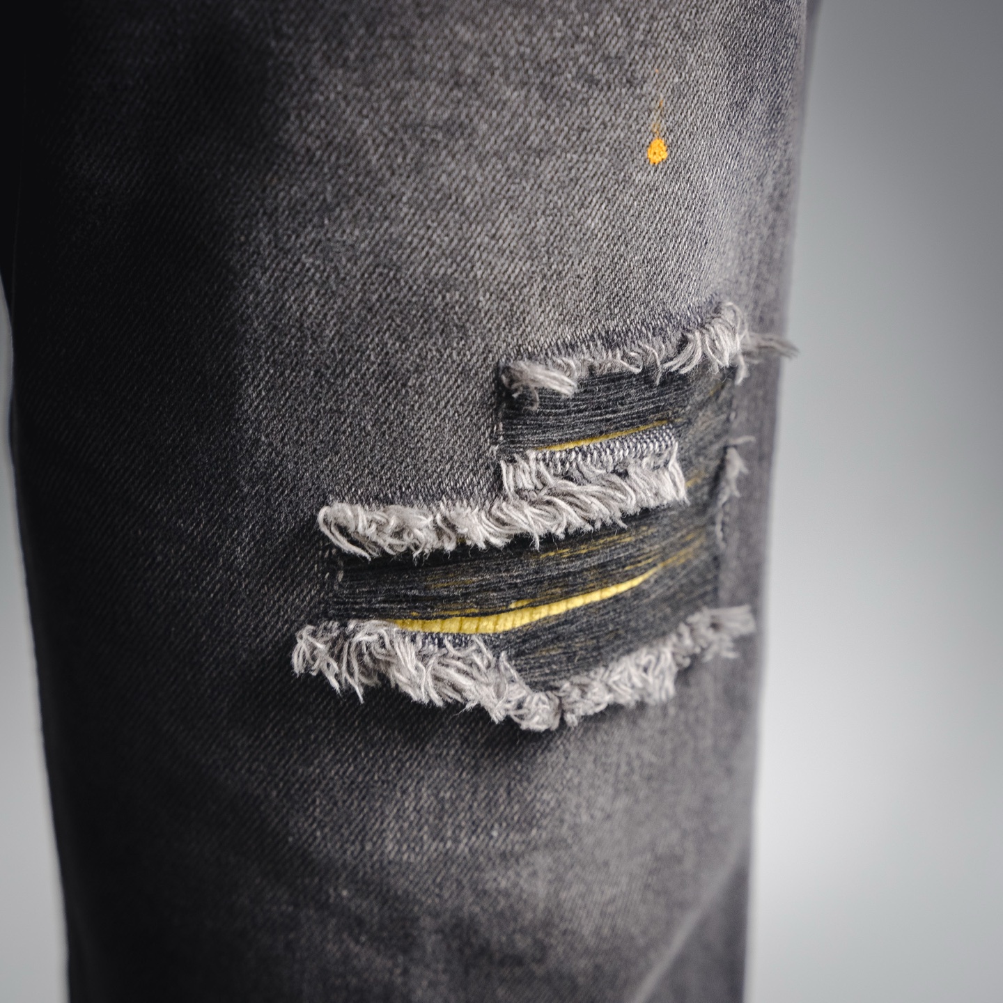 Drew house比伯同款笑脸高街破洞水洗泼墨牛仔裤 黑-High Quatity Cheap Brand wholesale wholesaler seller Clothes Bags handbags Sneakers Top Fashion Clothing Shoes from China Factory Chinese suppliers best Quality Beautiful Price Drew house比伯同款笑脸高街破洞水洗泼墨牛仔裤 黑