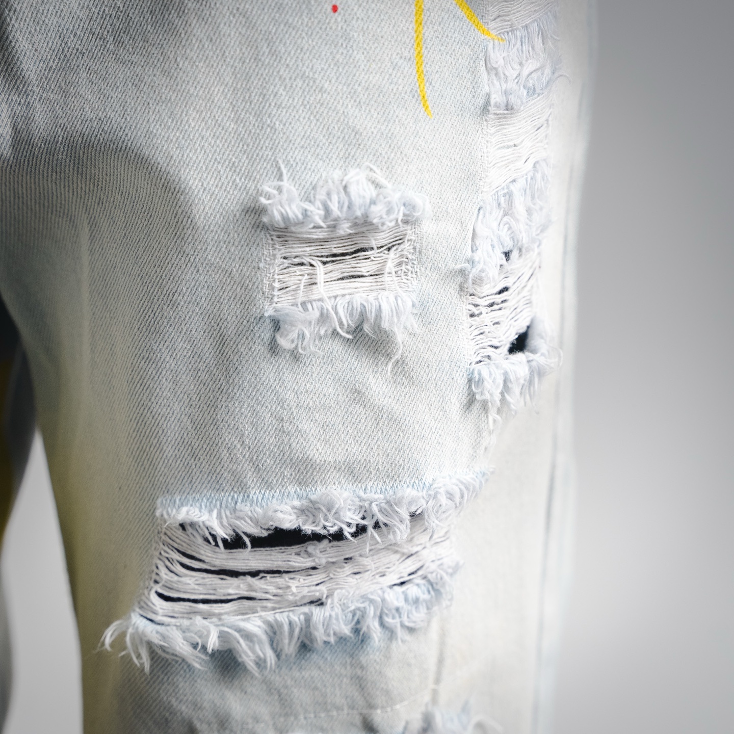 DREW HOUSE 泰迪熊笑脸牛仔裤破洞宽松高街泼墨男女休闲直筒牛仔 蓝-Chinese UA Cheap High Quatity Brand Clothes Bags handbags Sneakers wholesale wholesaler seller from China Factory suppliers Fashion Clothing Shoes best Quality Beautiful Price DREW HOUSE 泰迪熊笑脸牛仔裤破洞宽松高街泼墨男女休闲直筒牛仔 蓝