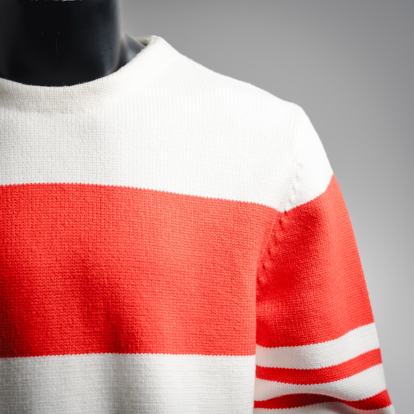 THOM BROWNE SS25 新年限定 红色条纹侧边开衩设计条纹圆领毛衣红色