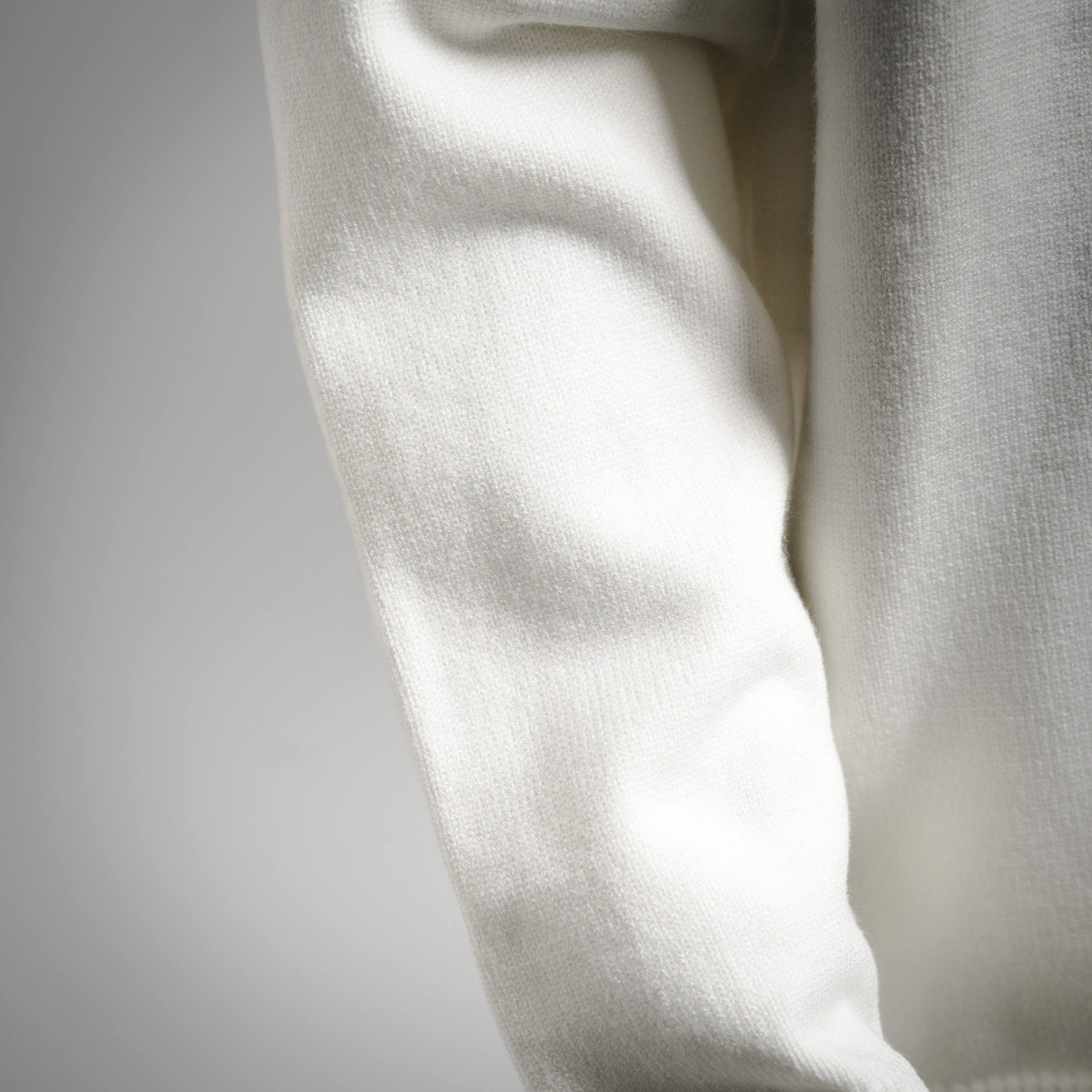 Burberry巴宝莉BBR 25 FW马术骑士徽标开衫毛衣 白色