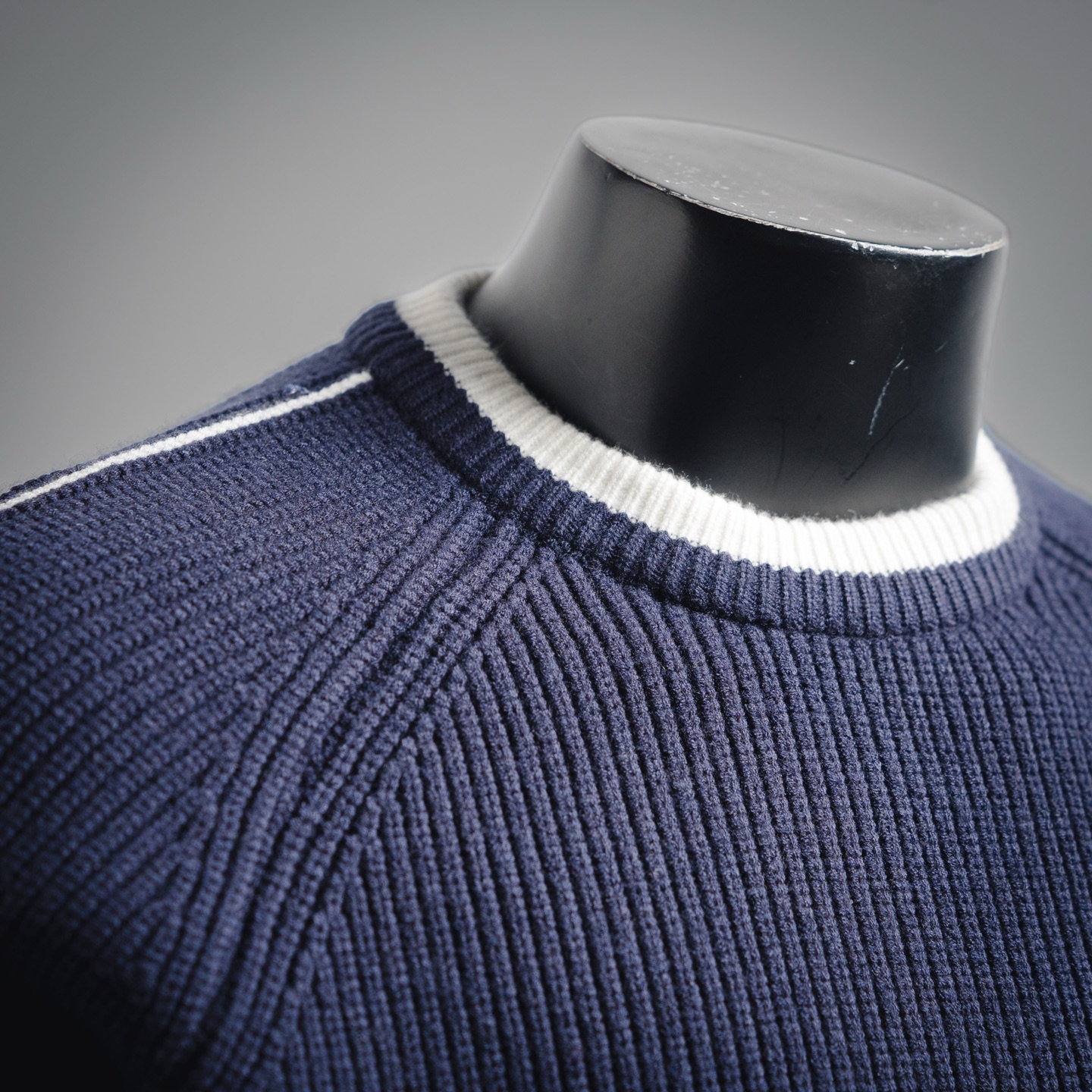 ThomBrowne TB新季23Ss四条纹拼色套头长袖圆领毛衣