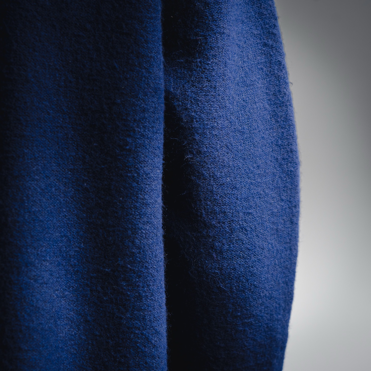 THOM BROWNE 汤姆布朗 TB 23ss新季产品四条纹圆领套头毛衣