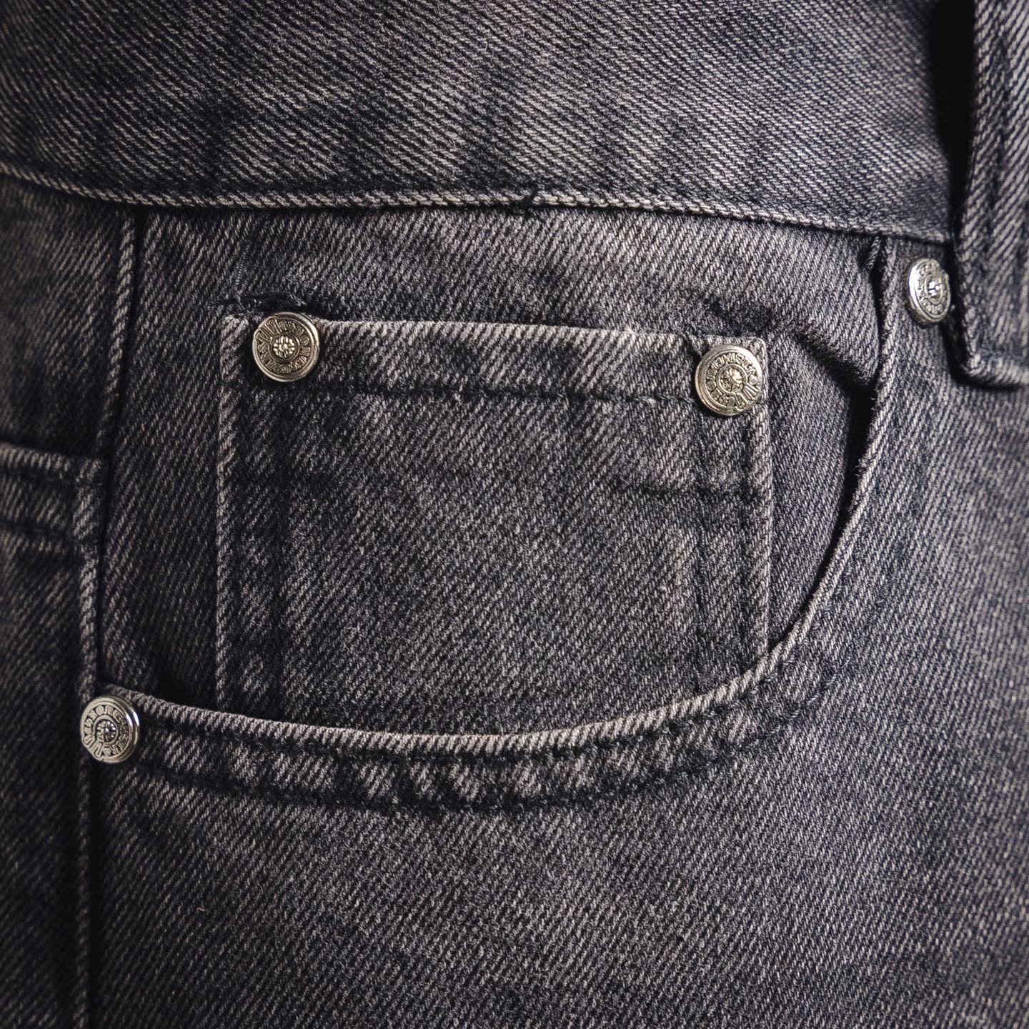 Chrome hearts新款城市限定款火焰灰牛仔裤黑色-Chinese UA Cheap High Quatity Brand Clothes Bags handbags Sneakers wholesale wholesaler seller from China Factory suppliers Fashion Clothing Shoes best Quality Beautiful Price Chrome hearts新款城市限定款火焰灰牛仔裤黑色