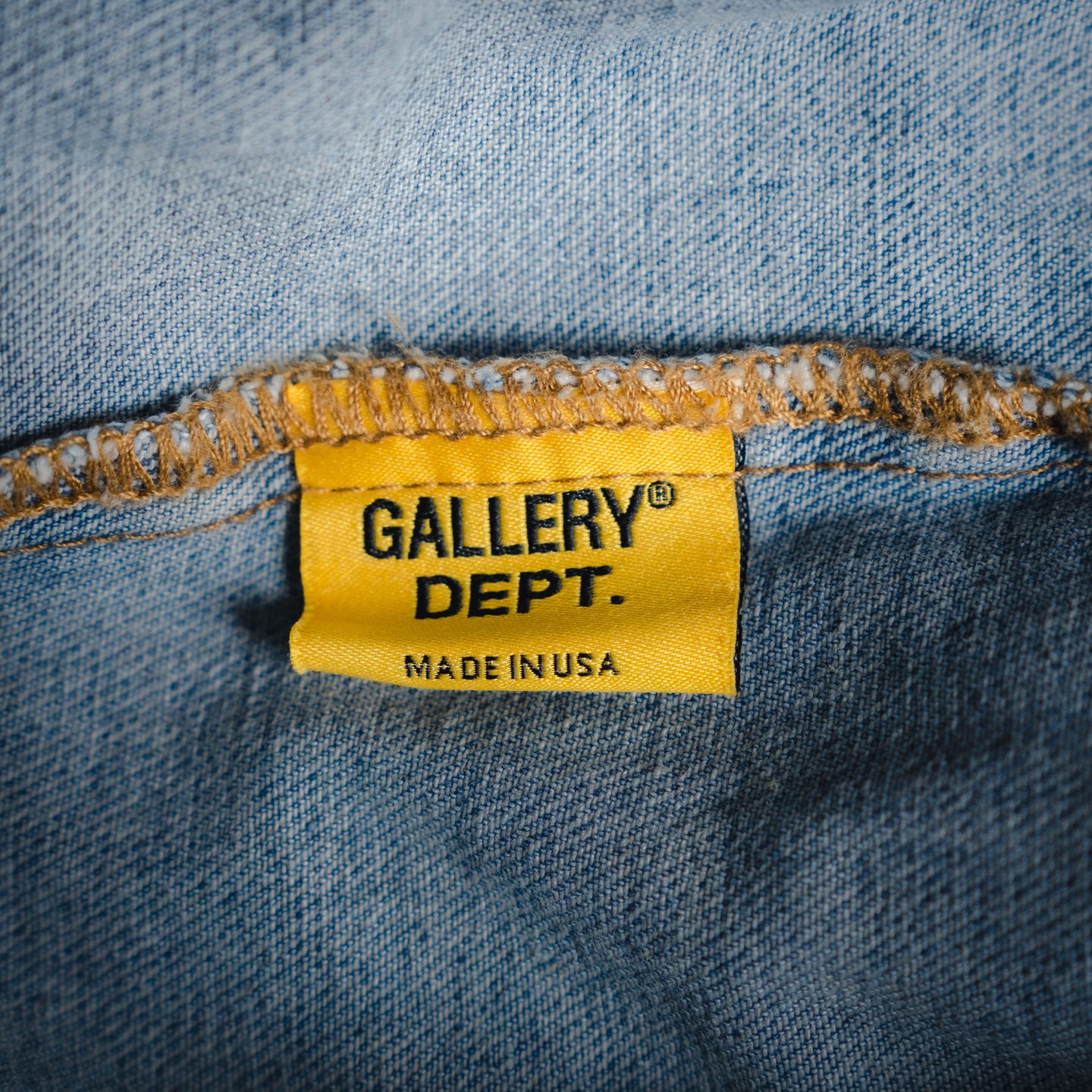 Gallery Dept 22Fw 英文字母印花牛仔外套-莆田鞋,莆田鞋货源,高仿鞋,高仿鞋货源,安福档口,莆田高仿鞋,莆田鞋批发,高仿鞋批发,莆田高仿运动鞋,高仿运动鞋,莆田运动鞋 Gallery Dept 22Fw 英文字母印花牛仔外套