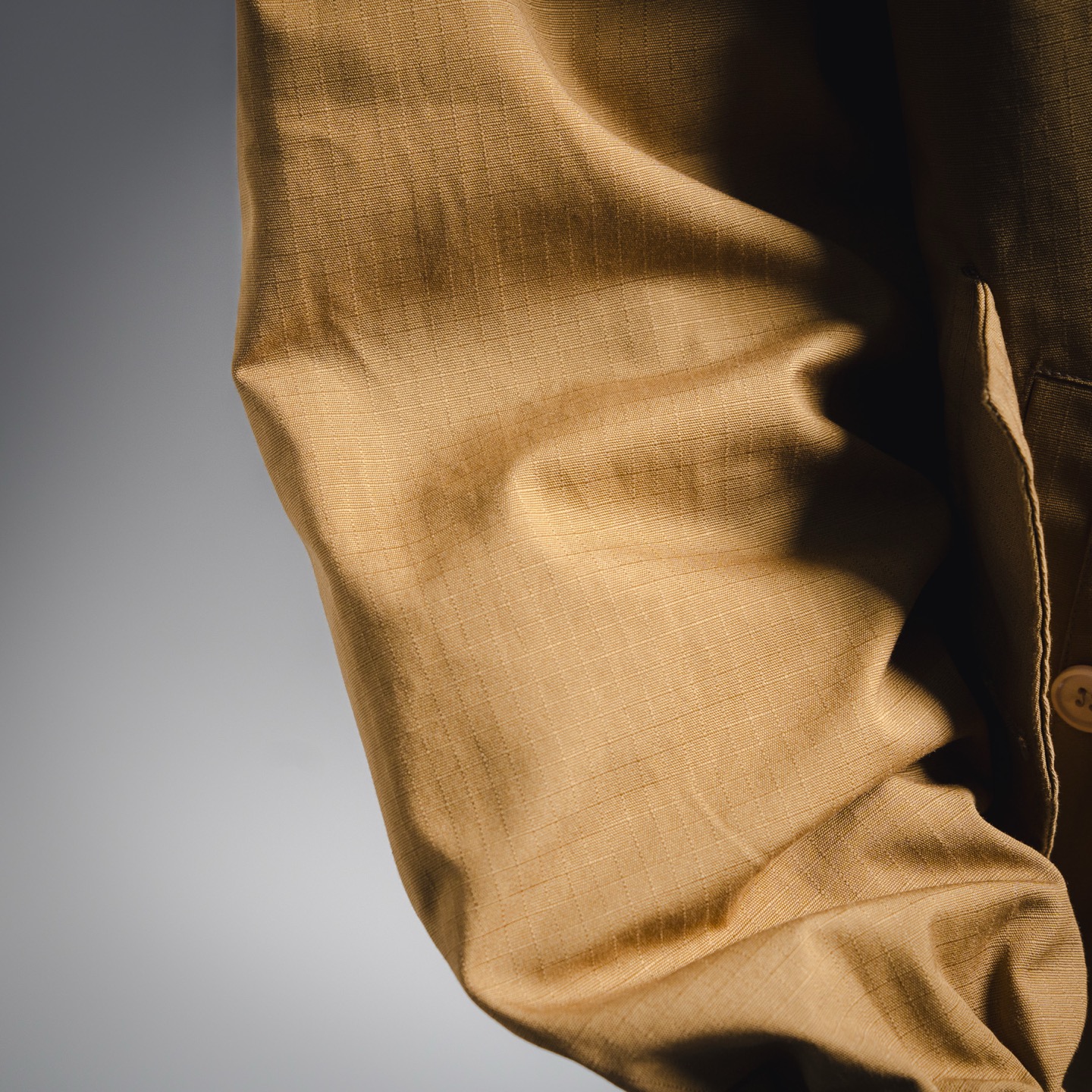 GUCCi/古驰25FW净色老花双面GG翻领夹克外套-Chinese UA Cheap High Quatity Brand Clothes Bags handbags Sneakers wholesale wholesaler seller from China Factory suppliers Fashion Clothing Shoes best Quality Beautiful Price GUCCi/古驰25FW净色老花双面GG翻领夹克外套