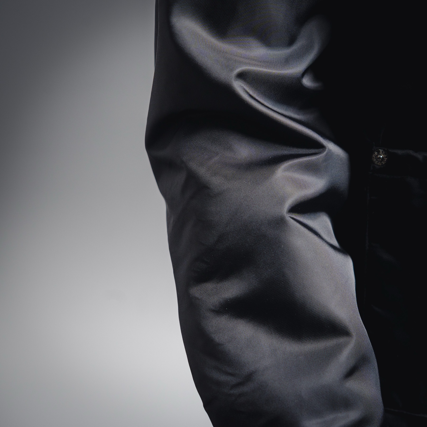 Prada普拉达prd 25ss三角标多口袋翻盖棉服外套夹克