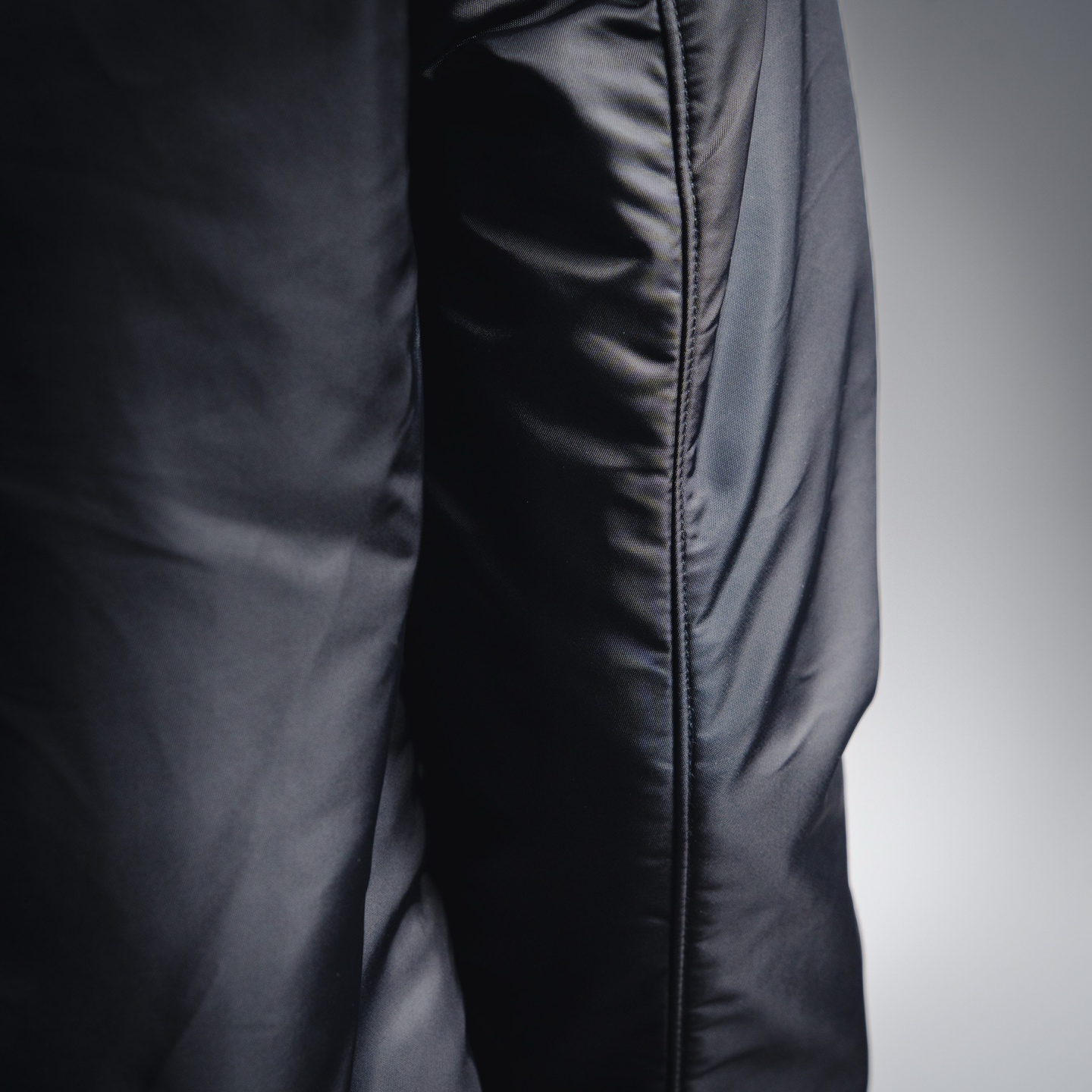 Prada普拉达prd 25ss三角标多口袋翻盖棉服外套夹克