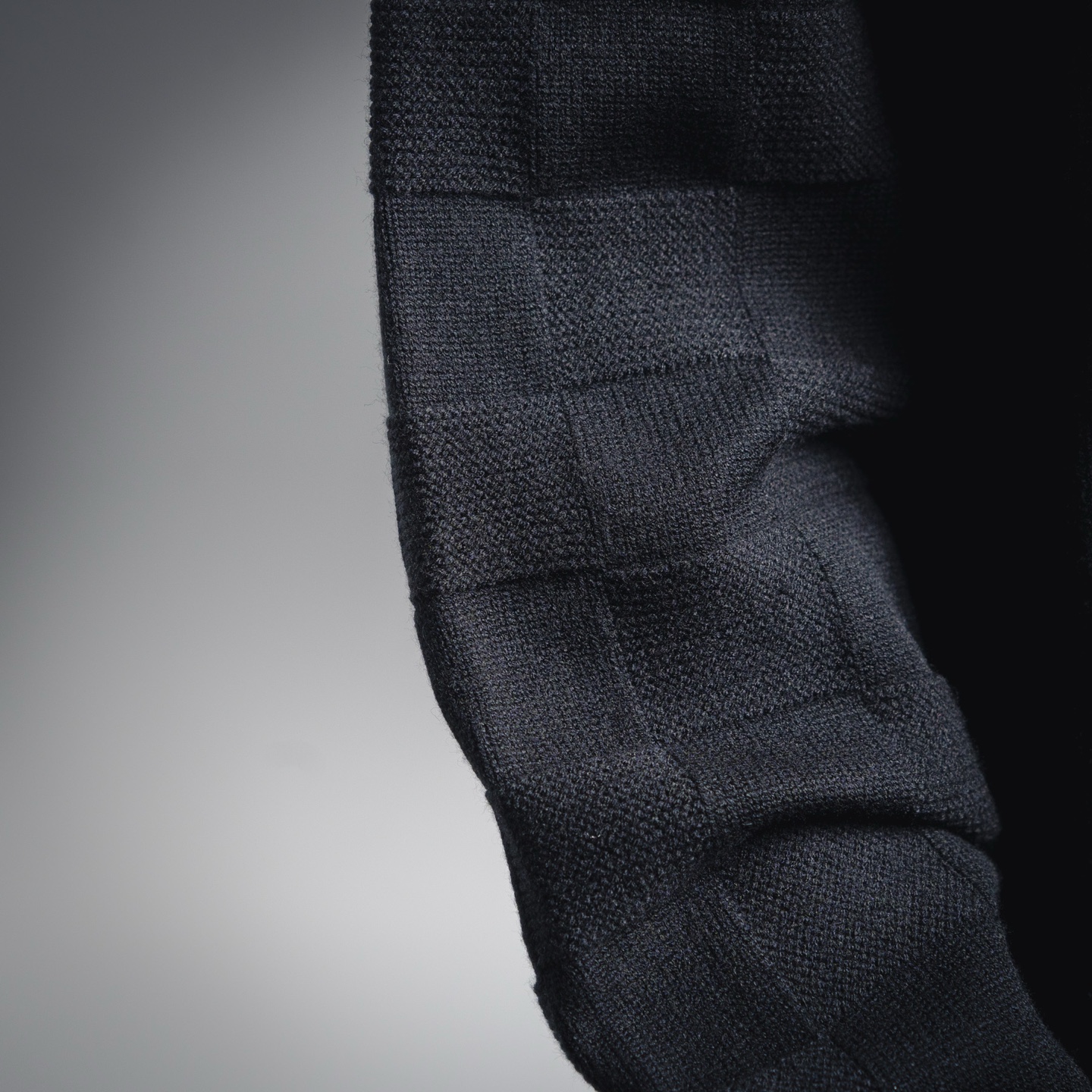 LOUIS VUITTON 路易威登25SS棋盘格刺绣logo圆领针织毛衣