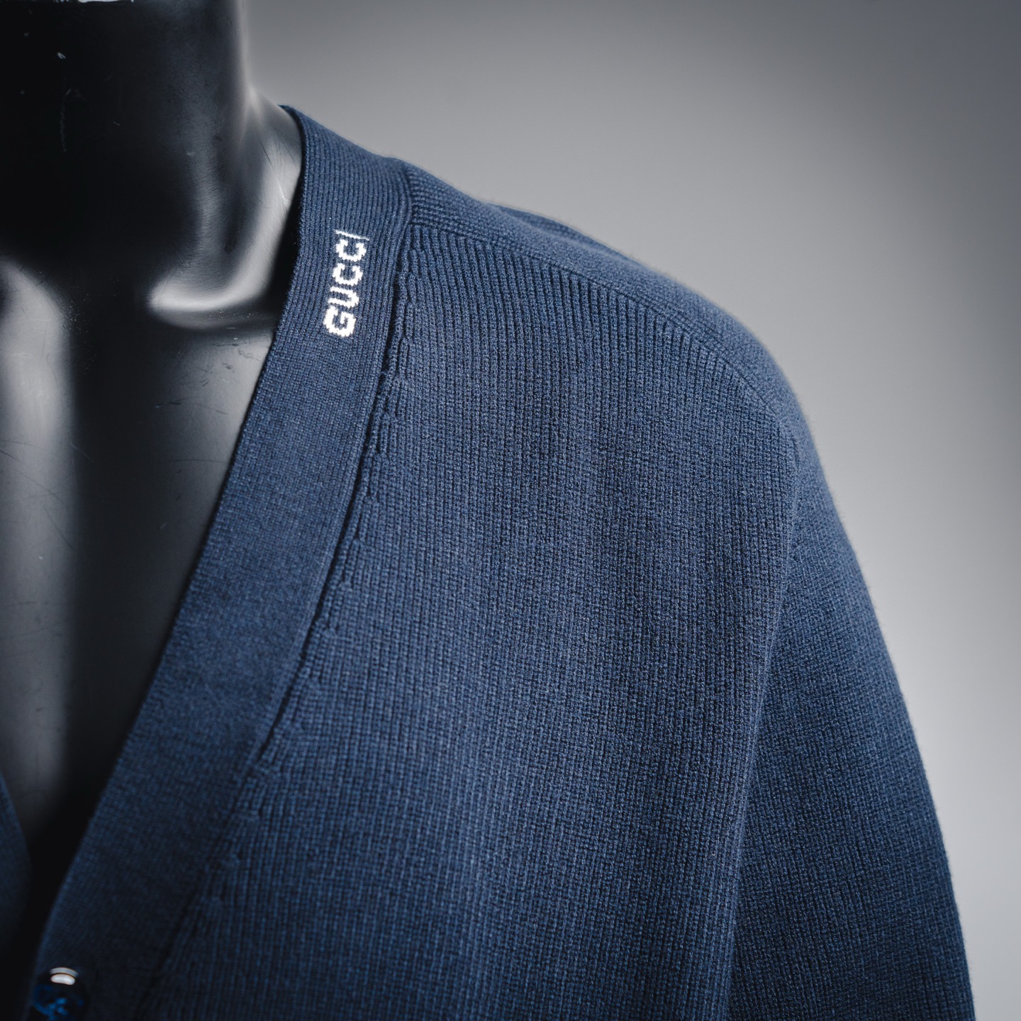 GUCCI古驰GUC 领口嵌花针织毛衣开衫