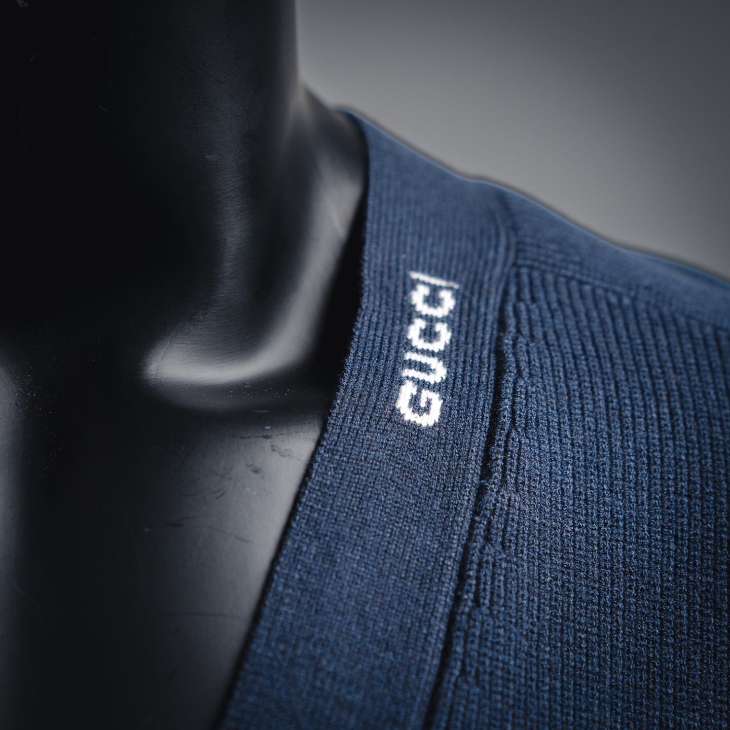 GUCCI古驰GUC 领口嵌花针织毛衣开衫