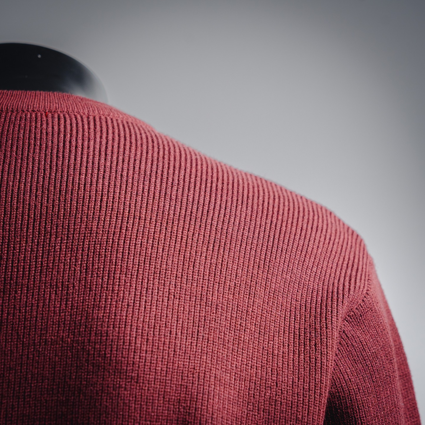 GUCCI古驰 25ss饰边嵌花长袖针织毛衣 Gucci 2025早春系列挚献多款经典风格单品红蓝拼接-莆田鞋,莆田鞋货源,高仿鞋,高仿鞋货源,安福档口,莆田高仿鞋,莆田鞋批发,高仿鞋批发,莆田高仿运动鞋,高仿运动鞋,莆田运动鞋 GUCCI古驰 25ss饰边嵌花长袖针织毛衣 Gucci 2025早春系列挚献多款经典风格单品红蓝拼接