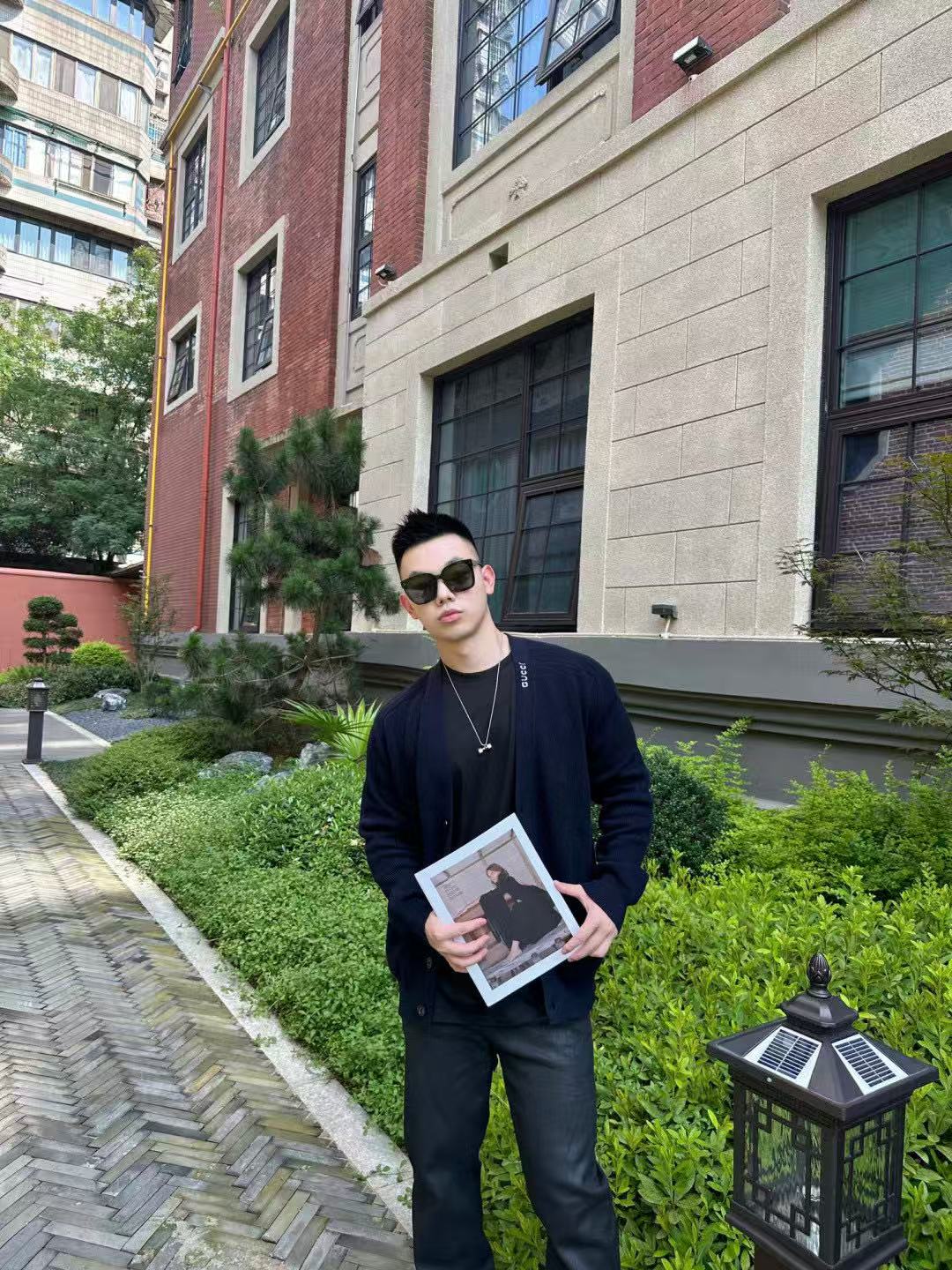 GUCCI古驰GUC 领口嵌花针织毛衣开衫  上身集合