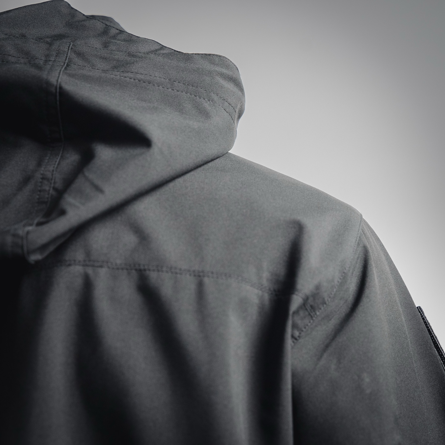 石头岛Stonelsland防水情侣款机能冲锋衣绿色