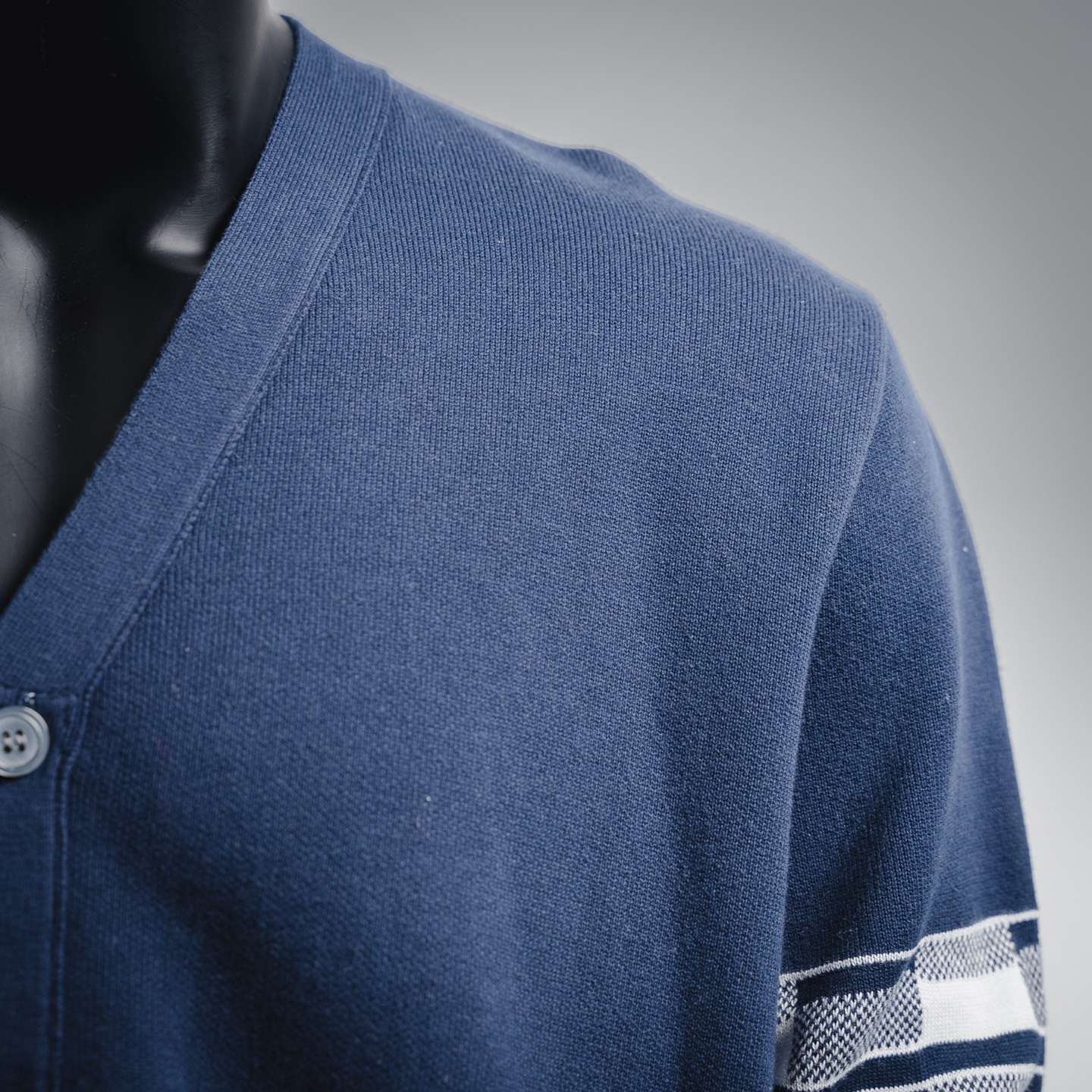 ThomBrowne TB 25ss后背菱格小狗开衫外套毛衣-Chinese UA Cheap High Quatity Brand Clothes Bags handbags Sneakers wholesale wholesaler seller from China Factory suppliers Fashion Clothing Shoes best Quality Beautiful Price ThomBrowne TB 25ss后背菱格小狗开衫外套毛衣