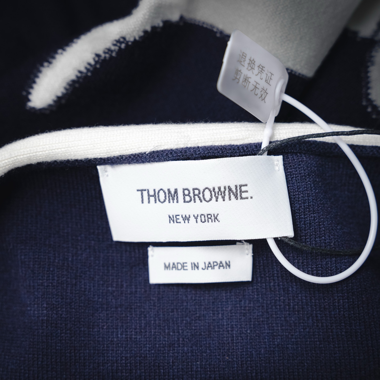 ThomBrowne TB 25ss小狗图案开衫外套毛衣-Chinese UA Cheap High Quatity Brand Clothes Bags handbags Sneakers wholesale wholesaler seller from China Factory suppliers Fashion Clothing Shoes best Quality Beautiful Price ThomBrowne TB 25ss小狗图案开衫外套毛衣