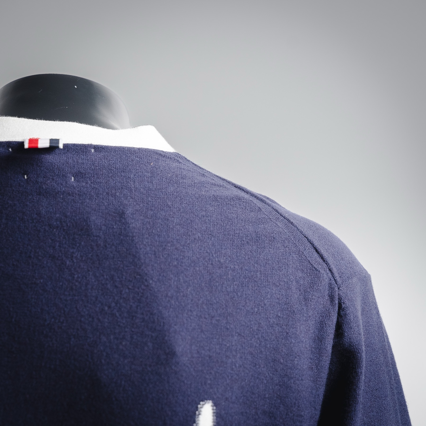 ThomBrowne TB 25ss小狗图案开衫外套毛衣-Chinese UA Cheap High Quatity Brand Clothes Bags handbags Sneakers wholesale wholesaler seller from China Factory suppliers Fashion Clothing Shoes best Quality Beautiful Price ThomBrowne TB 25ss小狗图案开衫外套毛衣