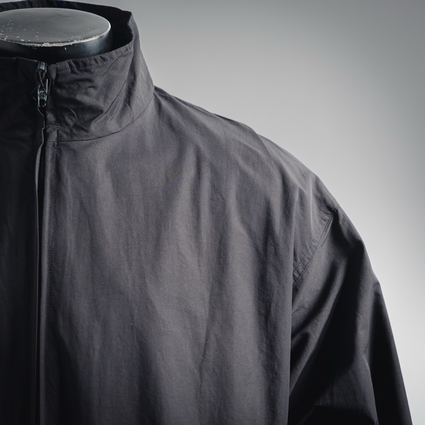 Balenciaga巴黎世家BLCG 25SS 龙年梵文后背字母刺绣府绸科技立领夹克外套