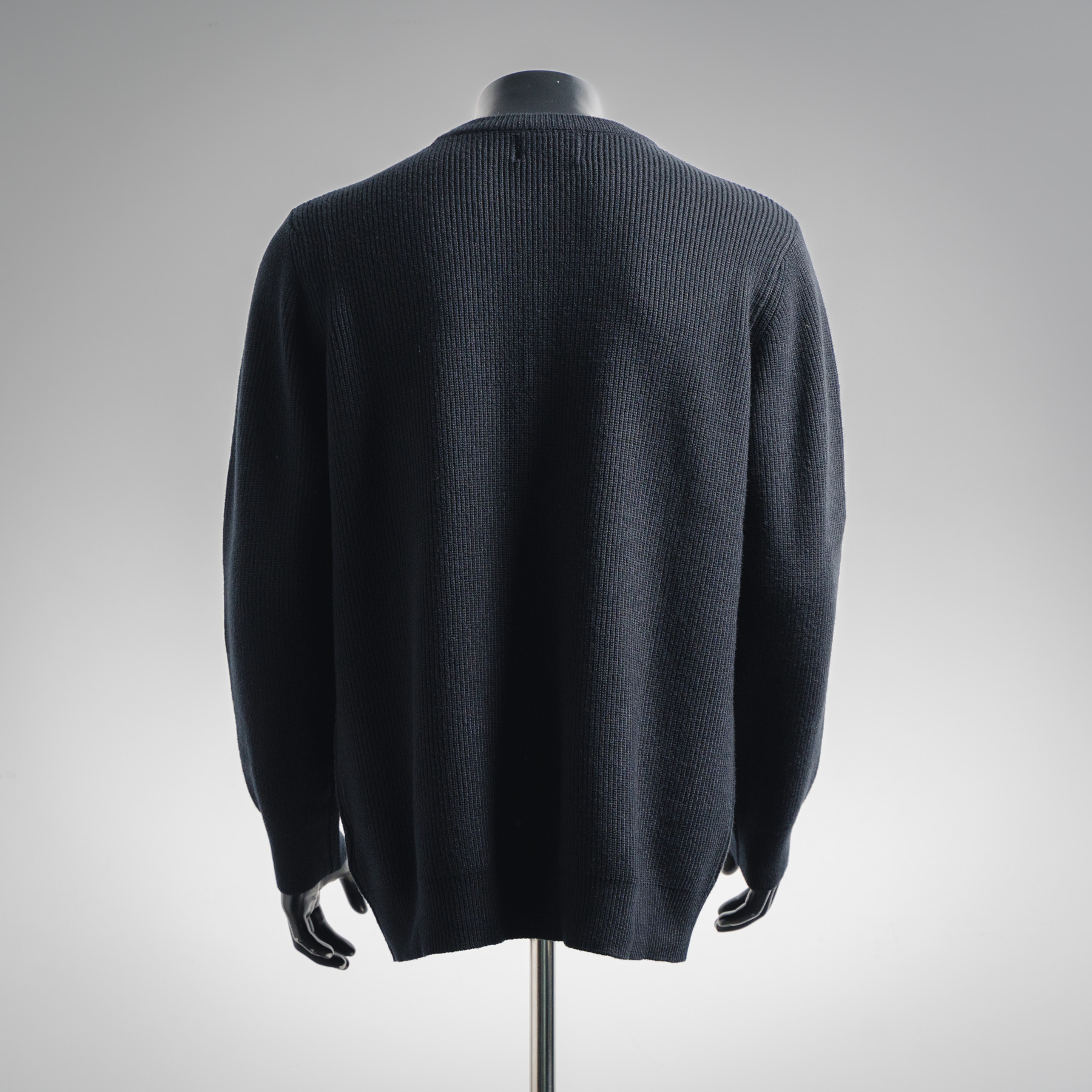 MaisonMargiela/马吉拉 25ss Mm6四角标识圆领针织毛衣 黑色 暖白