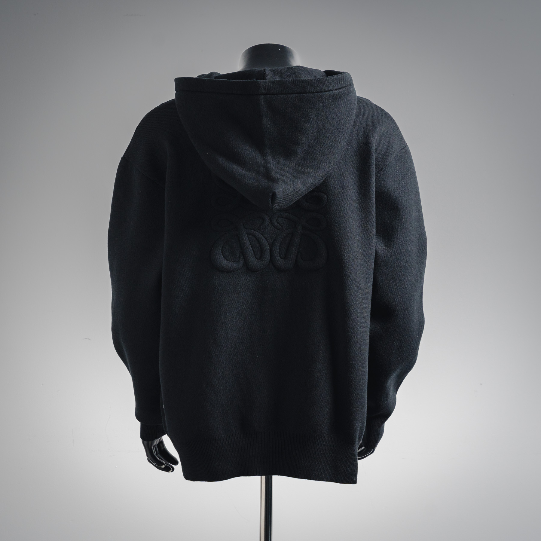 LOEWE/罗意威25ss 纯色logo压纹浮雕连帽针织提花拉链毛衣