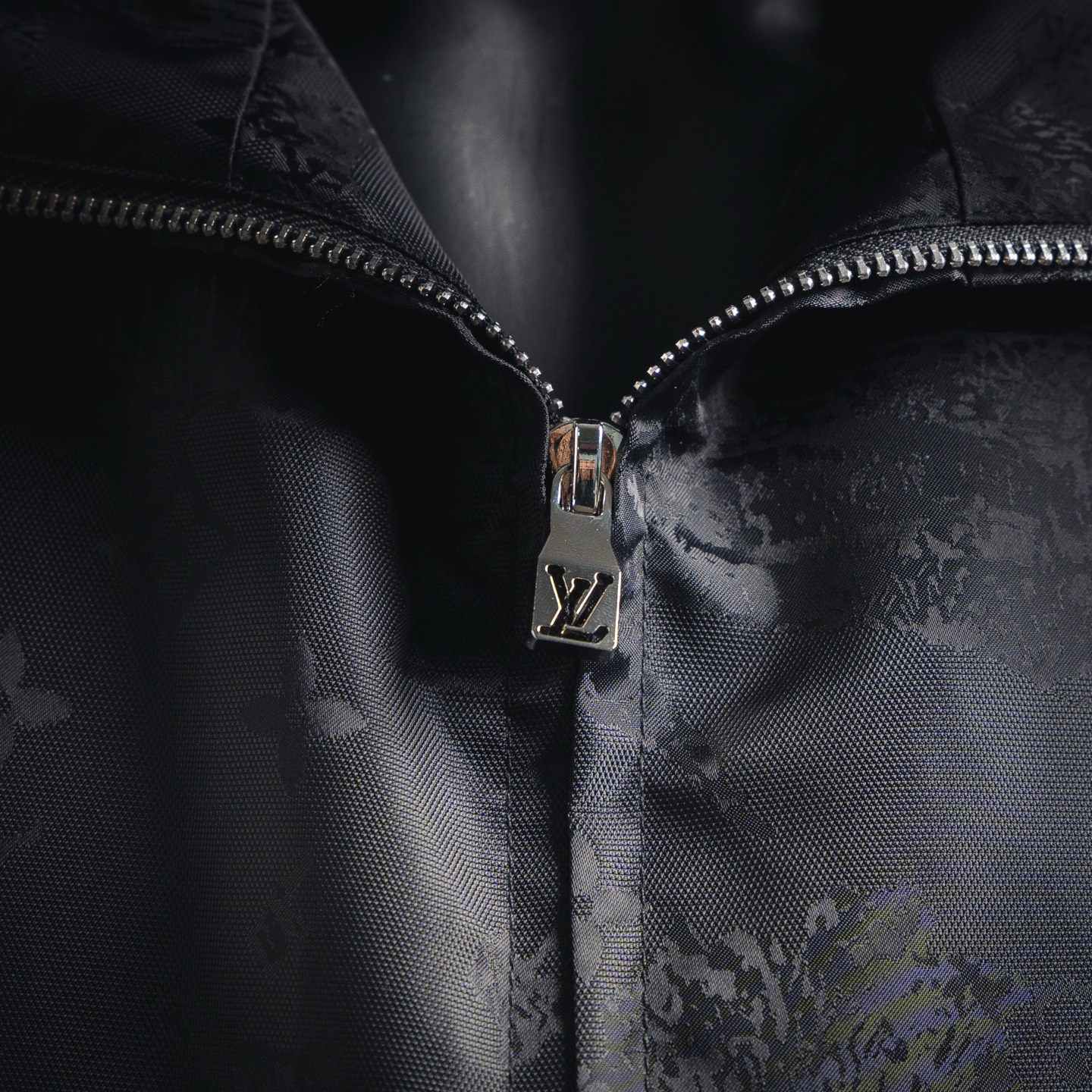 Louis Vuitton LV路易威登25ss遛狗暗纹提花外套 Louis Vuitton LV路易威登25ss遛狗暗纹提花外套