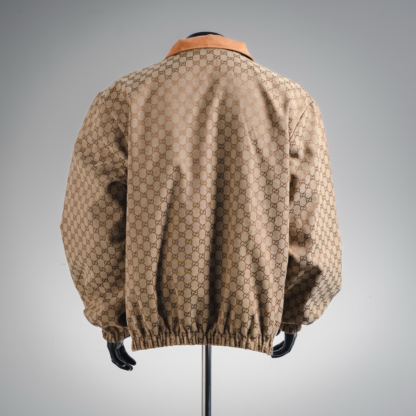 GUCCi/古驰25FW净色老花双面GG翻领夹克外套-Chinese UA Cheap High Quatity Brand Clothes Bags handbags Sneakers wholesale wholesaler seller from China Factory suppliers Fashion Clothing Shoes best Quality Beautiful Price GUCCi/古驰25FW净色老花双面GG翻领夹克外套