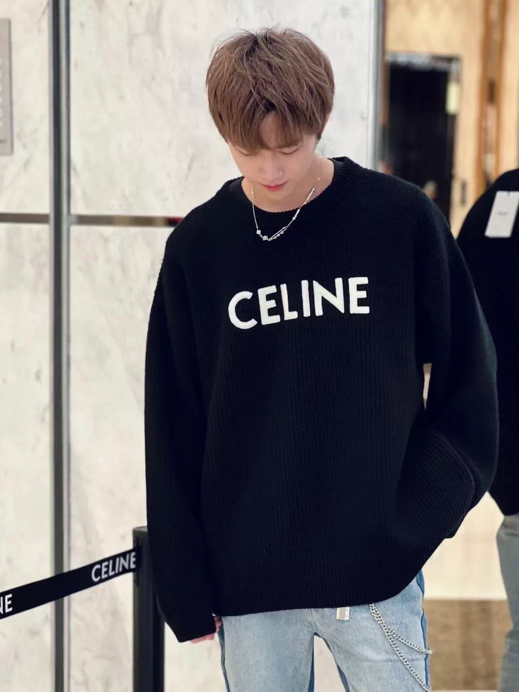 Celine赛琳 23ss胸口贴布Logo圆领毛衣 上身集合