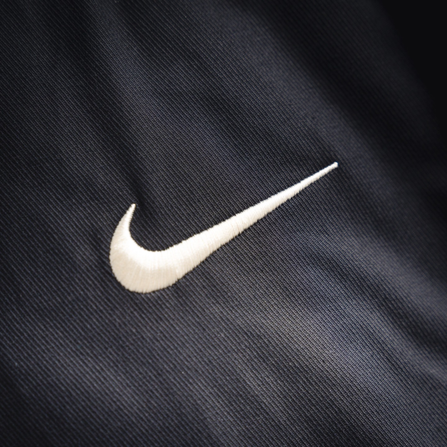 Nike x Stussy 斯图西联名款 FW23 Logo刺绣双面穿夹克外套军绿色 橘色内里 / 黑色 白色内里