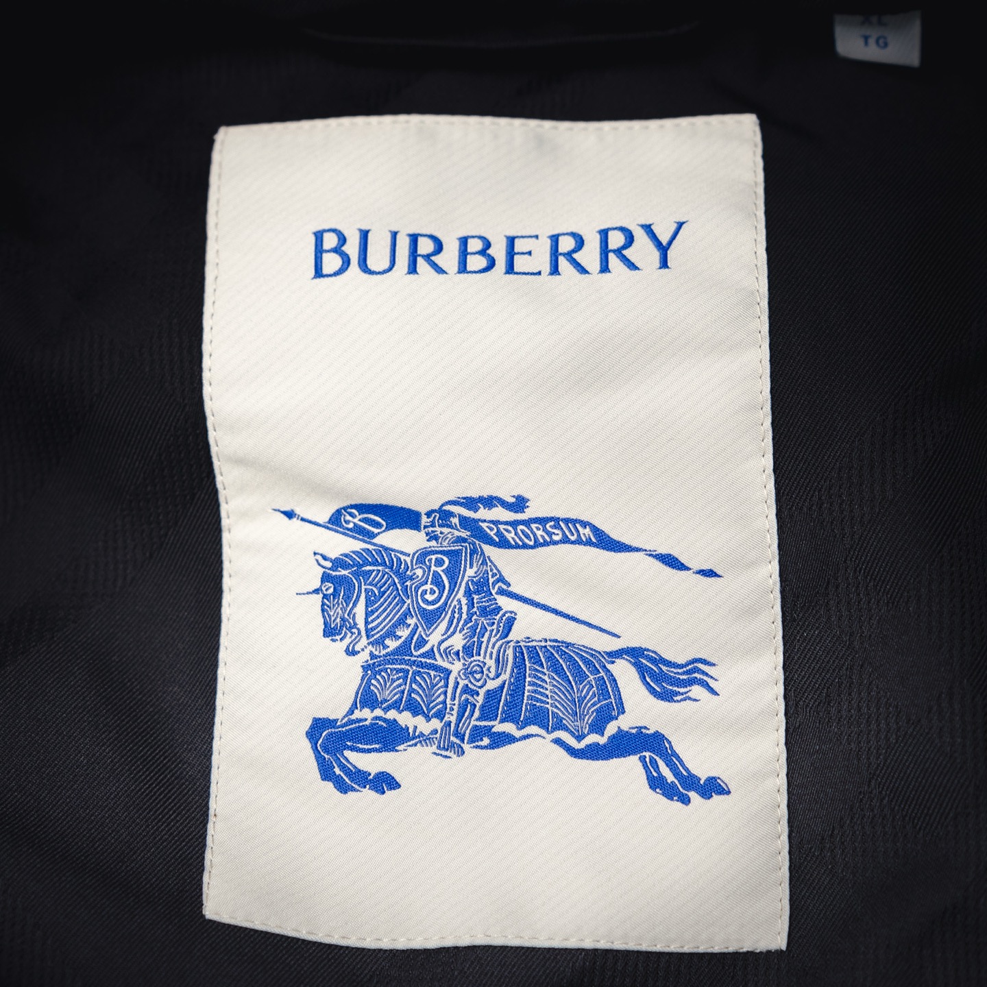 Burberry 巴宝莉 BBR25ss战马斜纹格连帽夹克