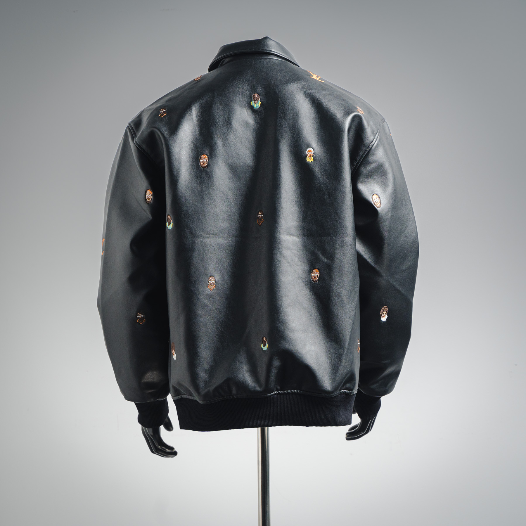 LOUIS VUITTON LV 25ss 刺绣Logo动漫皮衣外套