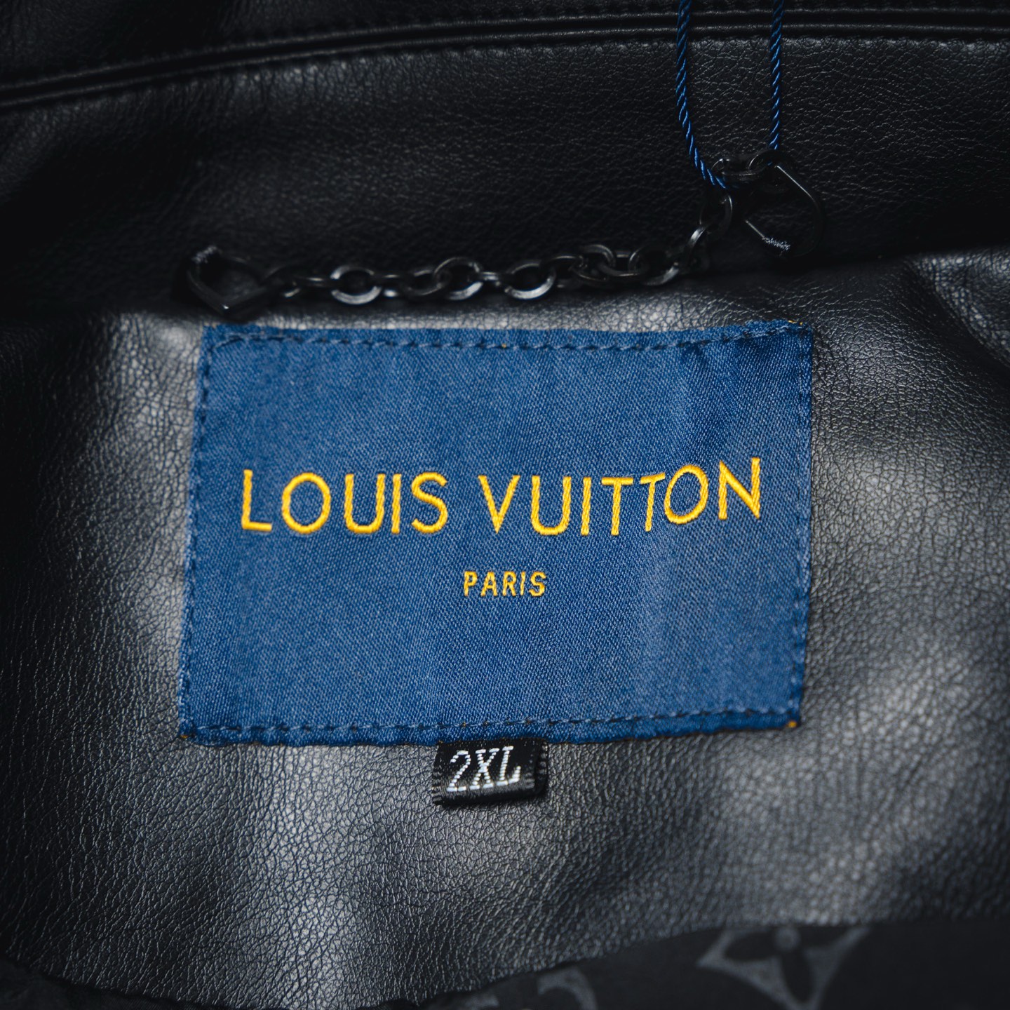 LOUIS VUITTON LV 25ss 刺绣Logo动漫皮衣外套