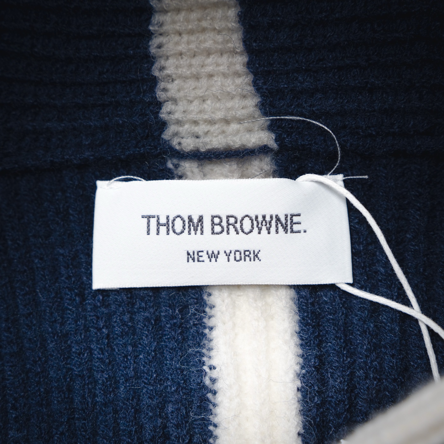 THOM BROWNE /汤姆布朗 TB四杠经典大翻领纽扣个性设计羊毛开衫外套