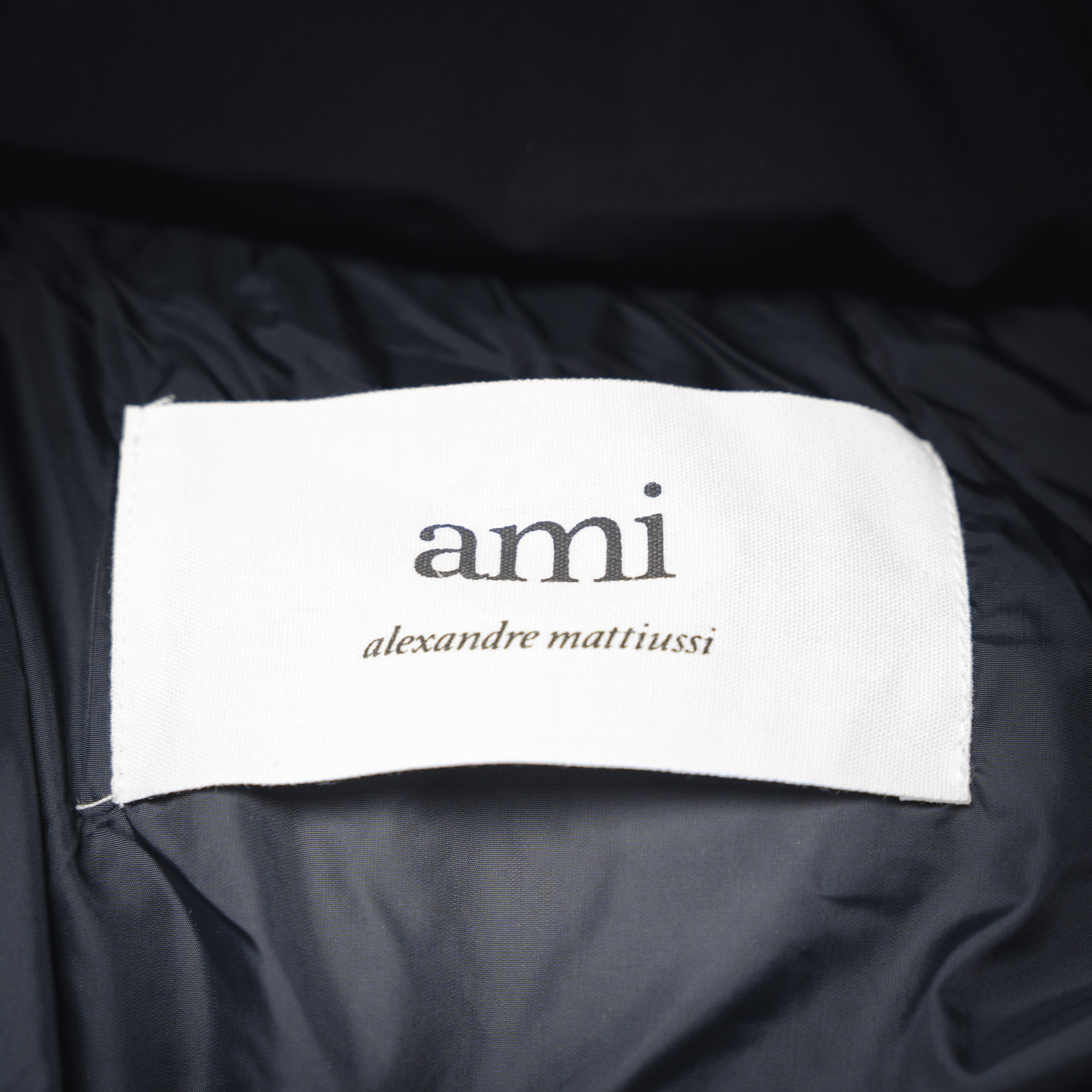 AMI PARIS 22SS纯色连帽羽绒服外套