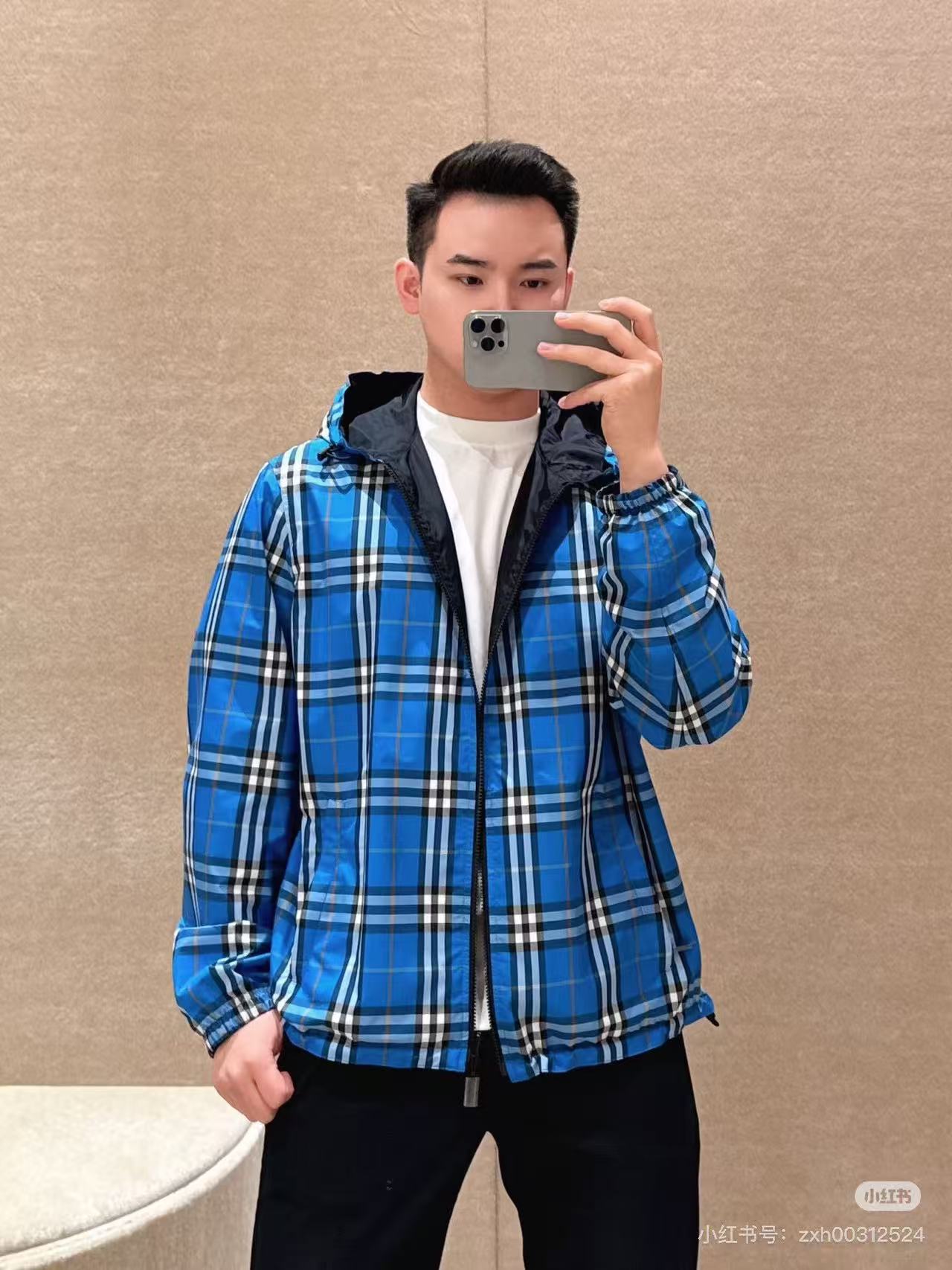 _daV9ssLk0Cuem2Iupjnoi1_EWeB_lYAcM8Qjm-w