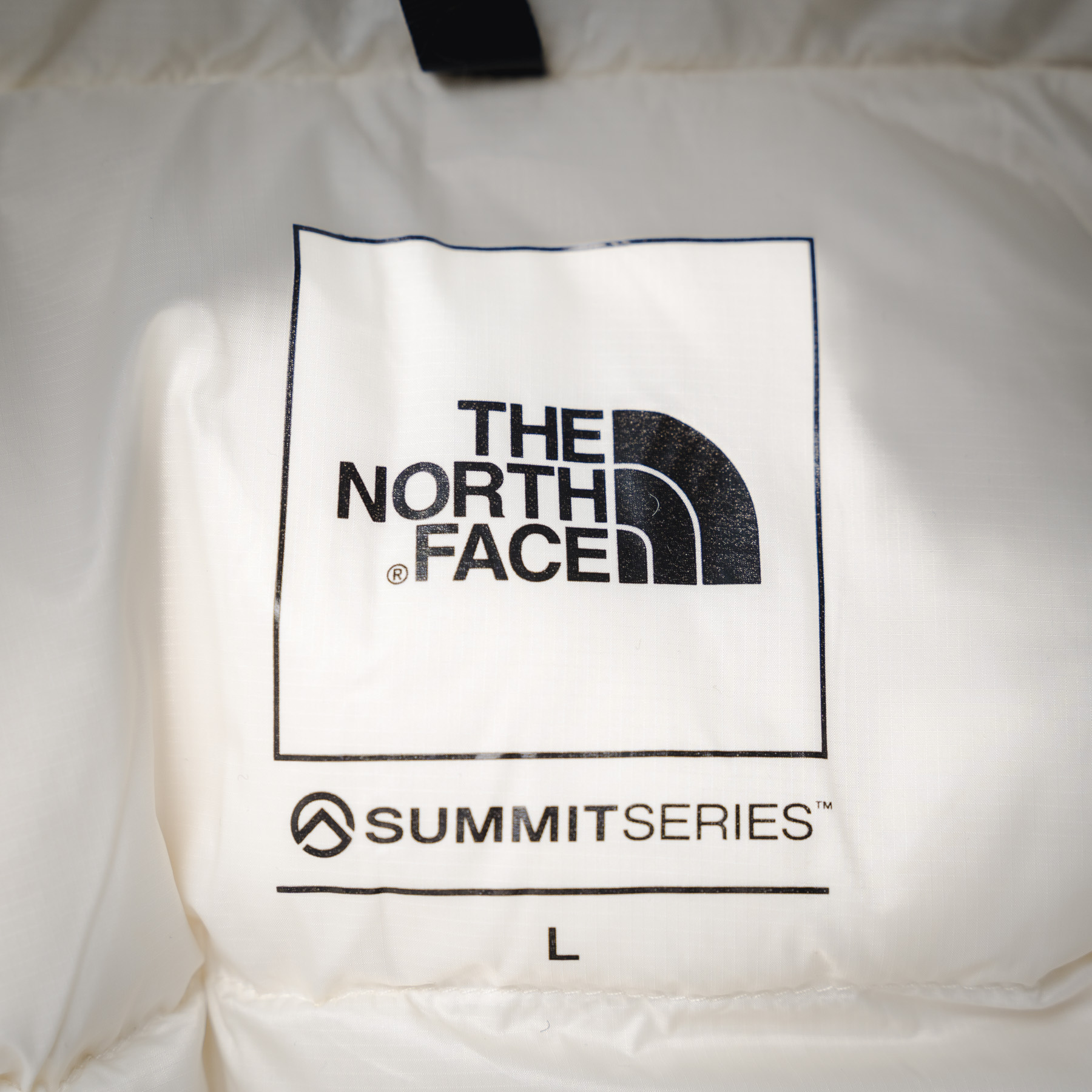 The north face/北面 TNF日版限定极地联名多口袋工装毛领连帽羽绒服