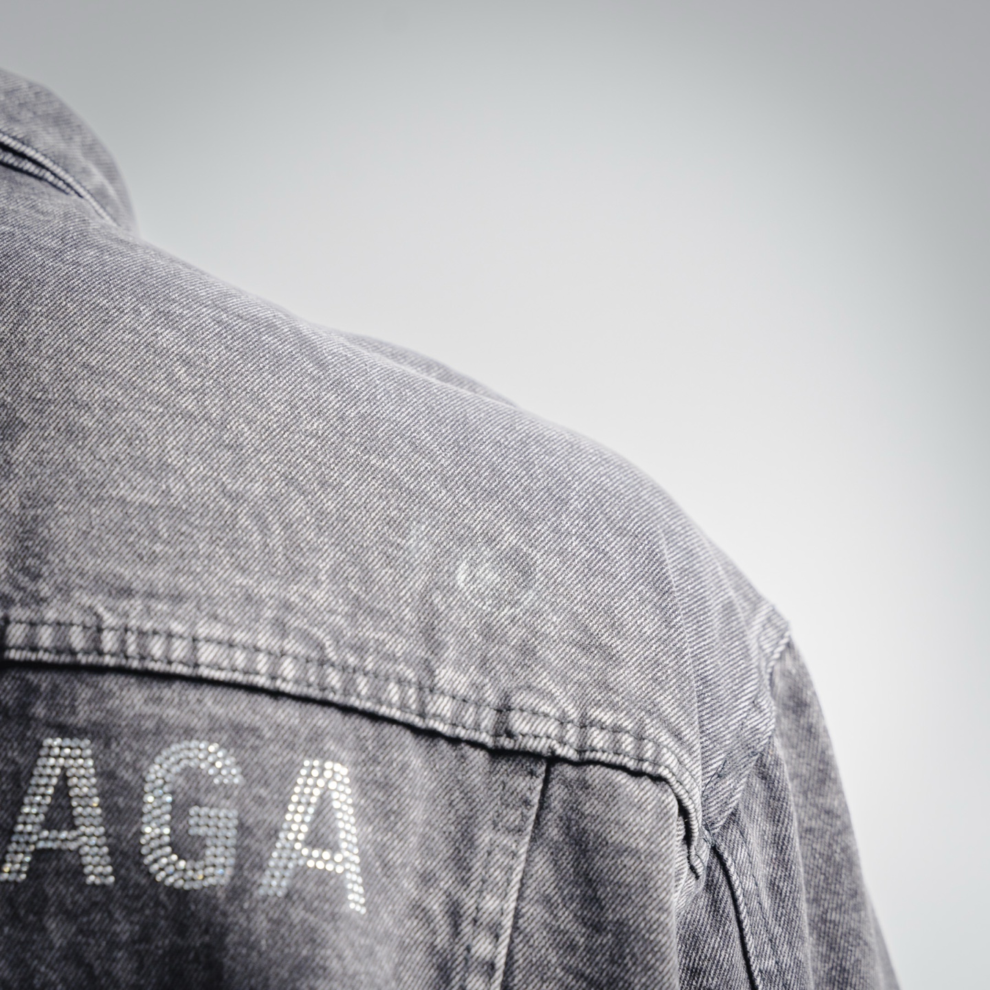 BALENCIAGA/巴黎世家BLCG 字母烫钻牛仔外套