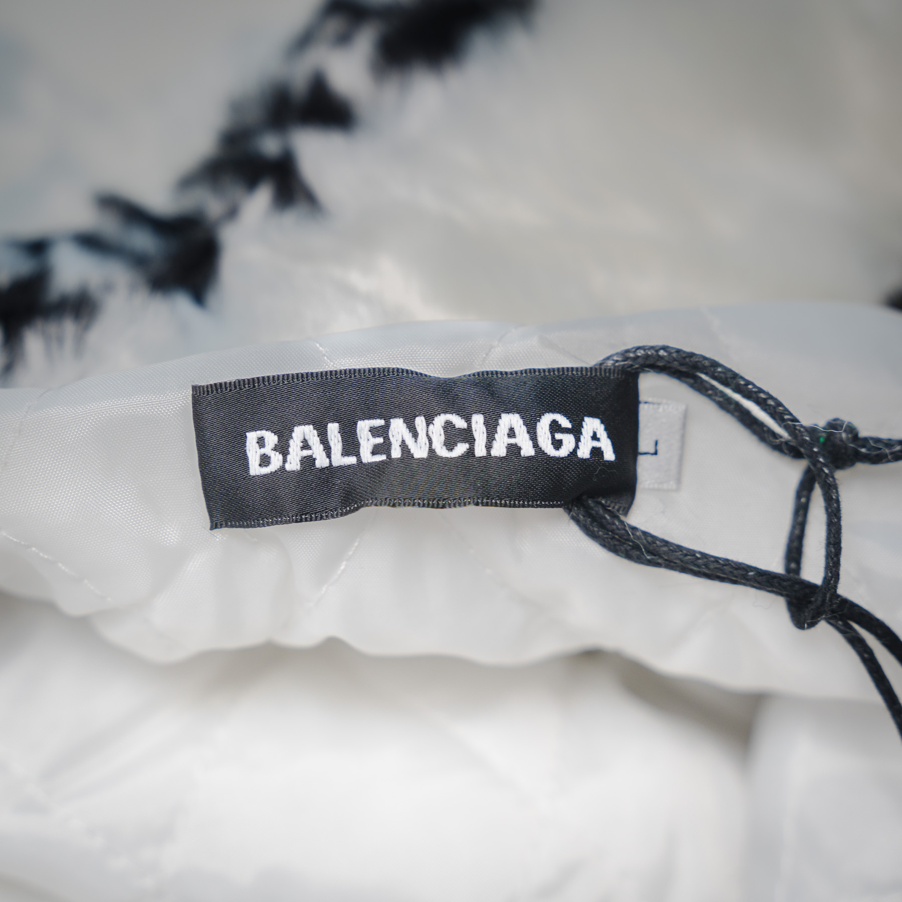 BALENCIAGA/巴黎世家BLCG 兔毛加厚满LOGO外套