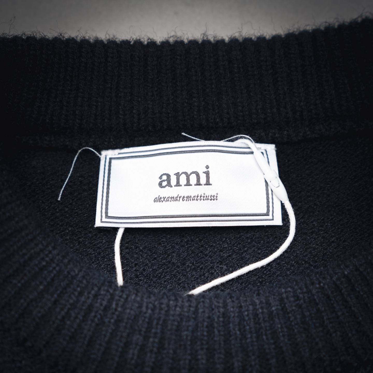 Ami 25ss艾米爱心经典款提花大爱心圆领情侣毛衣