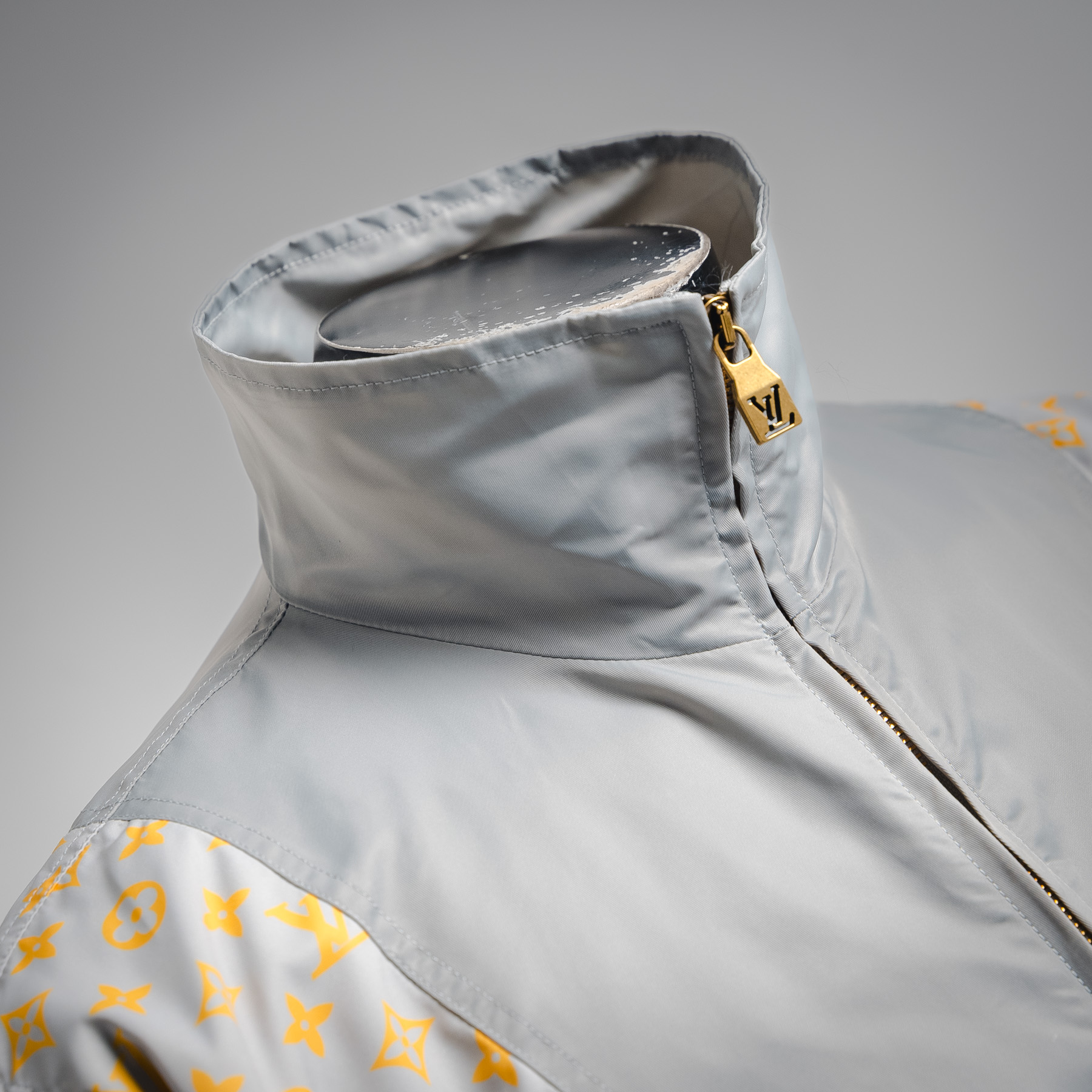 LOUIS VUITTON/路易威登25ss拼色高领拉链夹克外套