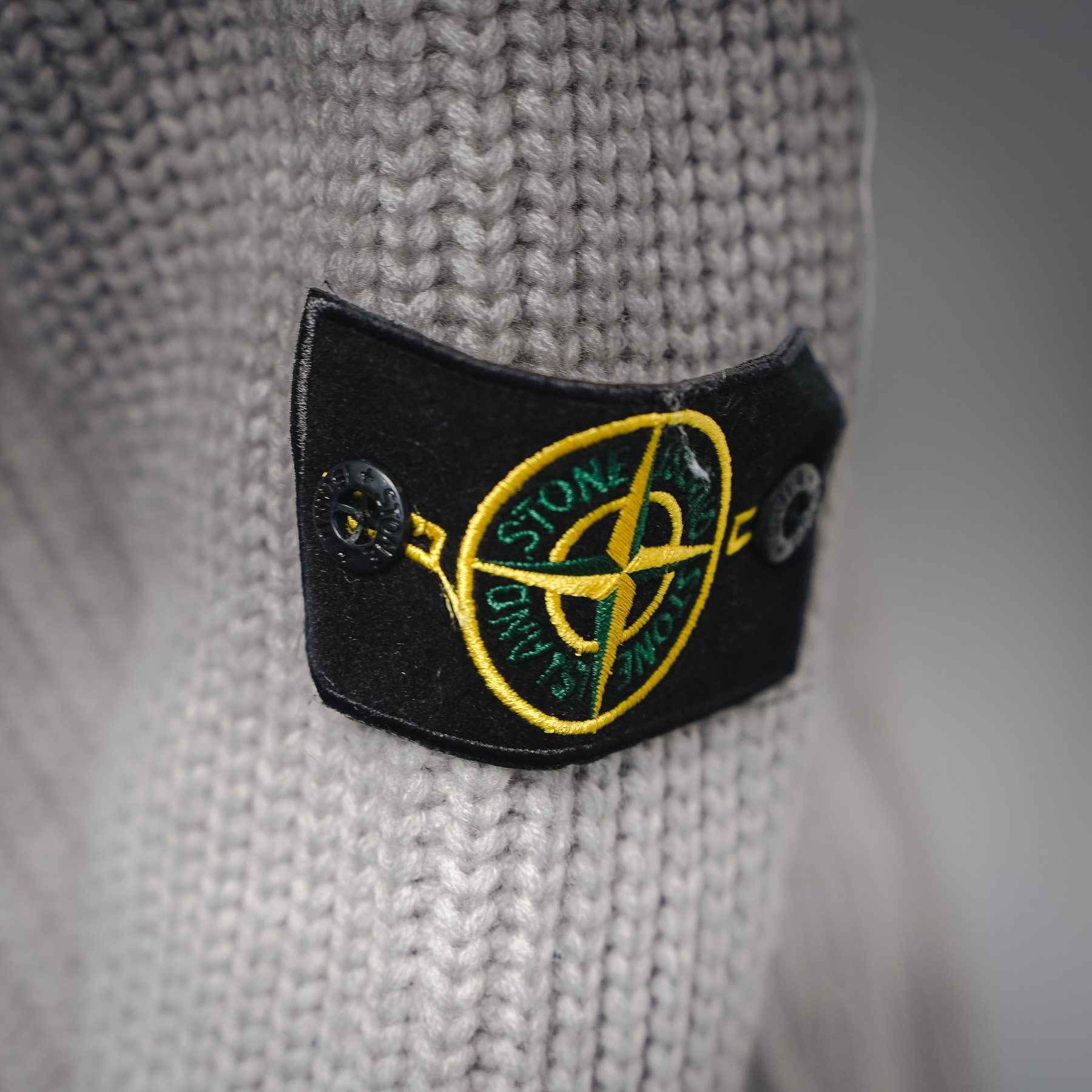 Stone island 石头岛25ss粗针羊绒拉链连帽开衫