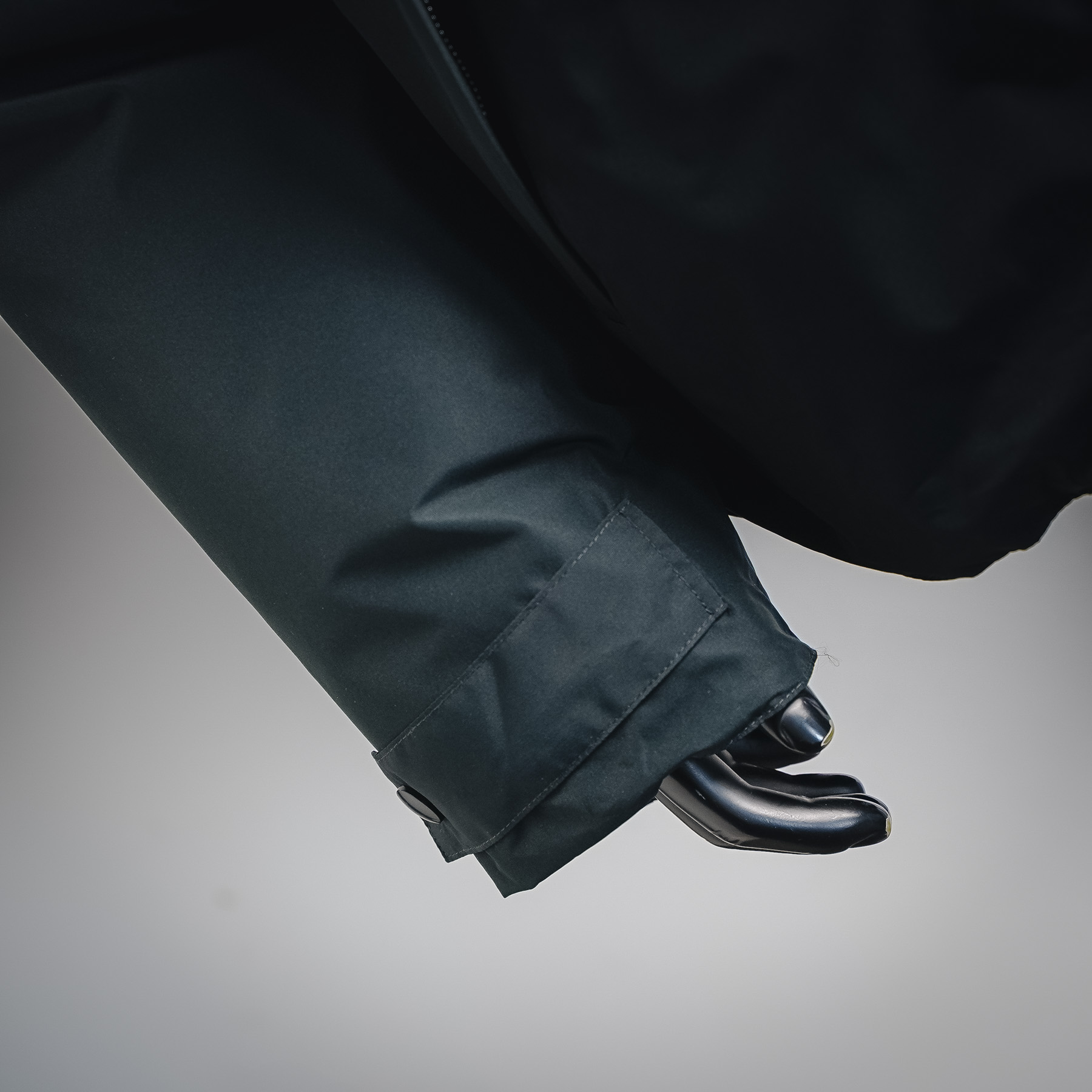 Prada/普拉达PRD 25ss手臂口袋连帽羽绒外套