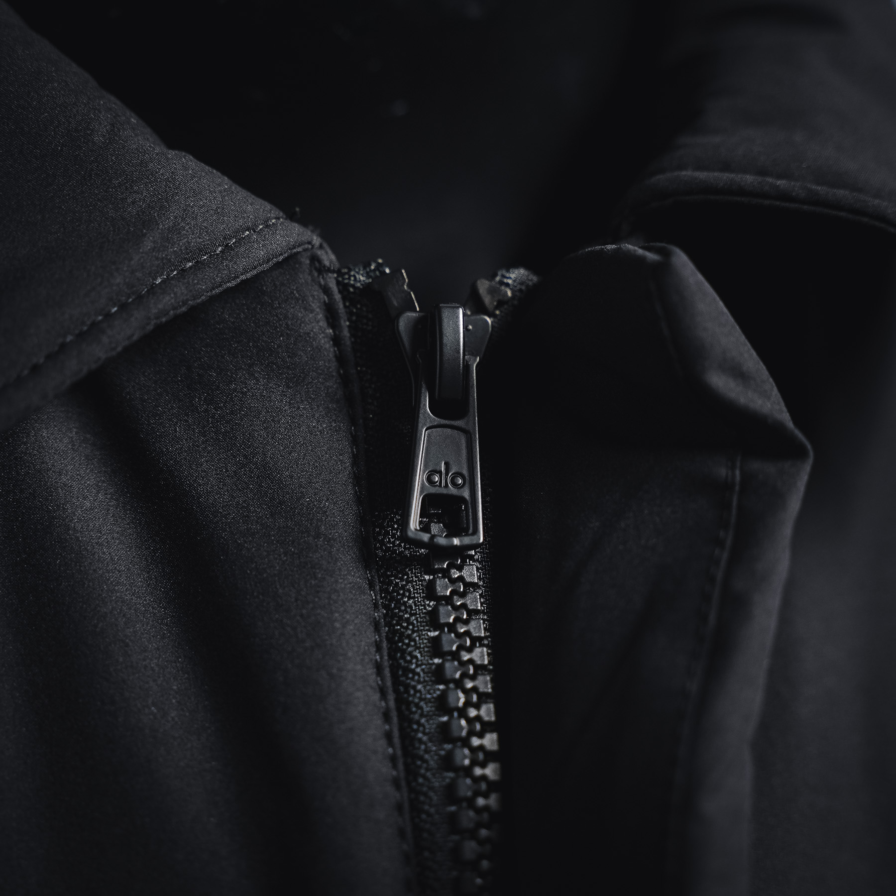 本地自取💰280
𝐀𝐥𝐨 𝐘𝐨𝐠𝐚 翻领工装口袋款羽绒棉服

-

北美断货王🤞🏻
𝐀𝐥𝐨这款太戳我
版型宽松但不臃肿 保暖性拉满
细节也很在线 袖口的小标低调有质感
没人能拒绝这种软乎乎的棉服

𝐒𝐢𝐳𝐞 : 𝐗𝐒 - 2𝐗𝐋