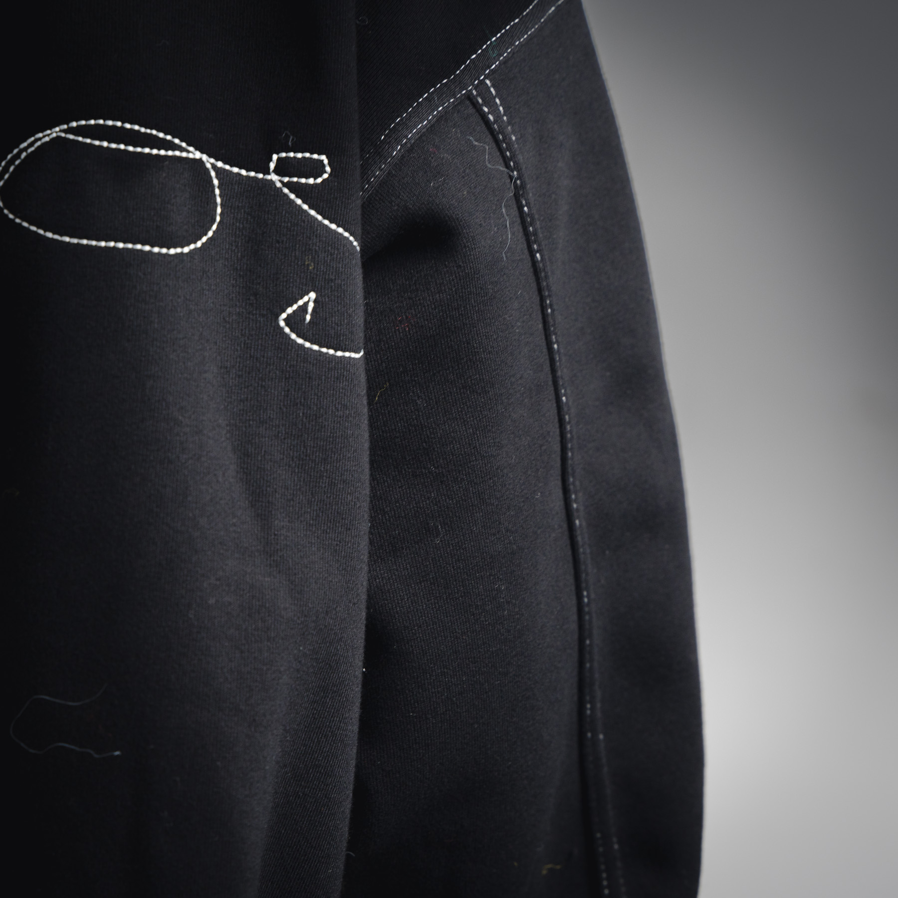 AcneStudios 25Fw AC 撞色线绣花工艺刺绣LOGO字母拉链连帽卫衣