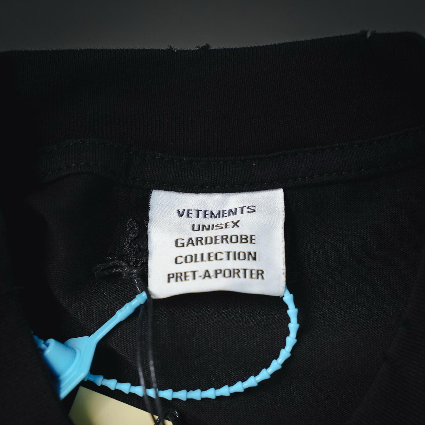 VETEMENTS维特萌 VTM风格态度标语logo洗水破坏短袖T恤-Chinese UA Cheap High Quatity Brand Clothes Bags handbags Sneakers wholesale wholesaler seller from China Factory suppliers Fashion Clothing Shoes best Quality Beautiful Price VETEMENTS维特萌 VTM风格态度标语logo洗水破坏短袖T恤