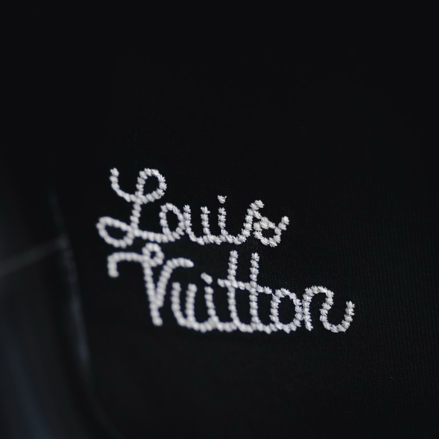 Louis Vuitton 重工刺绣logo短袖T恤 LV新品 重工刺绣 高克重短袖