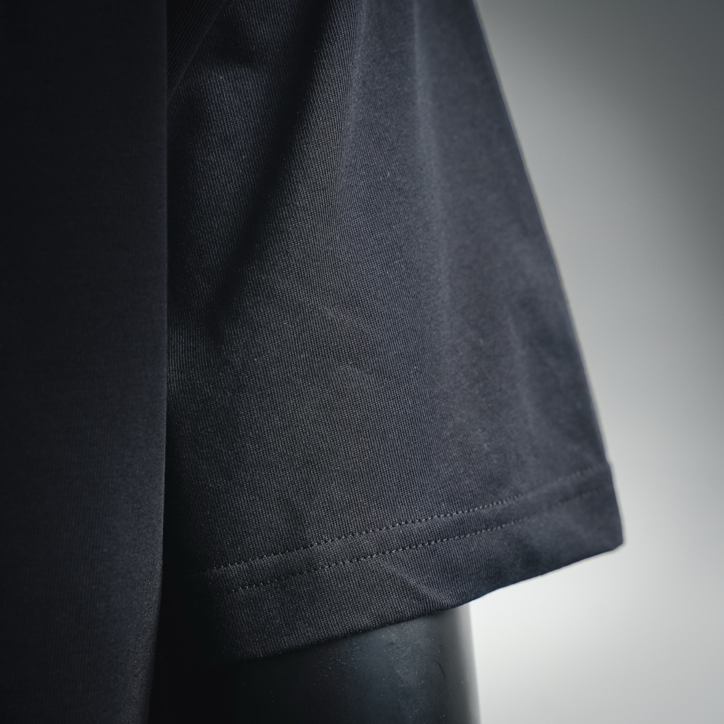 Moncler/蒙口 25ss 重叠logo印花短袖