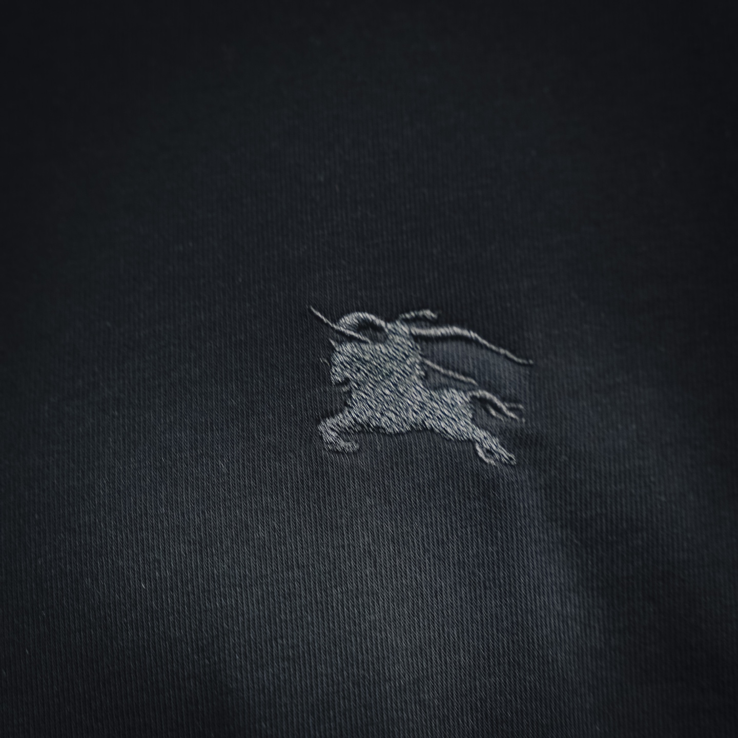 Burberry巴宝莉经典格纹织带拉肩战马刺绣短袖T恤-Top High Quatity Cheap Sneakers Fashion Clothing Clothes Bags handbags Shoes of all Brand wholesale With The best Quality And Beautiful Price from China Factory Chinese suppliers wholesaler seller Burberry巴宝莉经典格纹织带拉肩战马刺绣短袖T恤