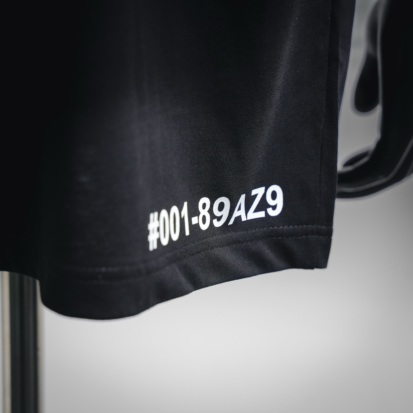 Moncler/蒙口 26ss 领口字母徽标印花短袖