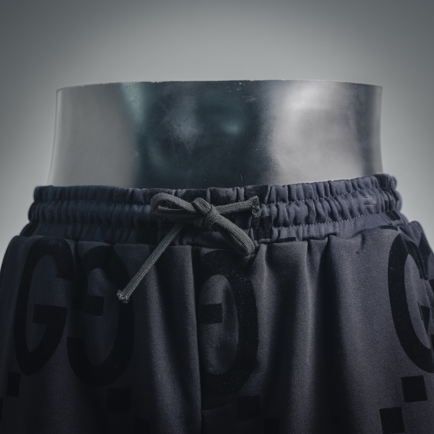 Gucci 古驰 新款植绒暗纹短裤 黑色