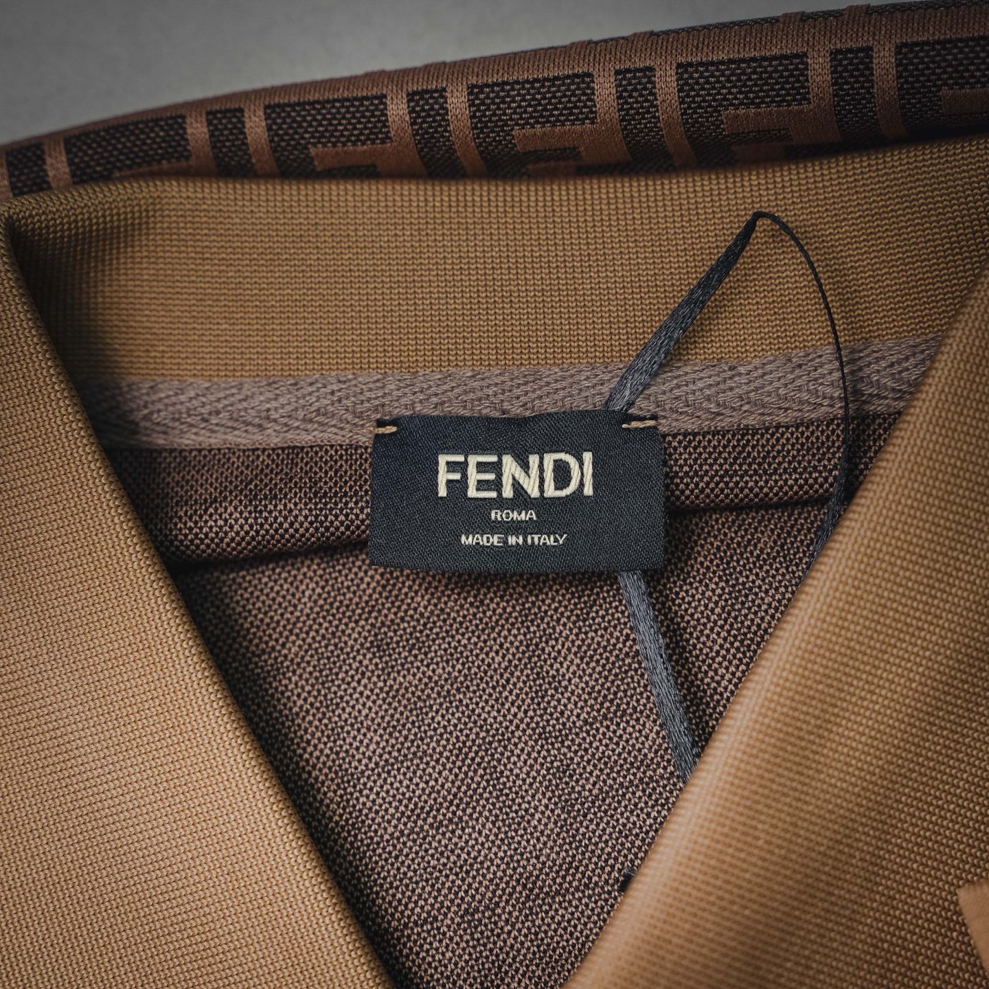 Fendi芬迪 经典双F老花肌理感纯色 Polo衫短袖-Top High Quatity Cheap Sneakers Fashion Clothing Clothes Bags handbags Shoes of all Brand wholesale With The best Quality And Beautiful Price from China Factory Chinese suppliers wholesaler seller Fendi芬迪 经典双F老花肌理感纯色 Polo衫短袖